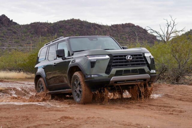 Lexus GX 550 Overtrail+ soft sand water crossing