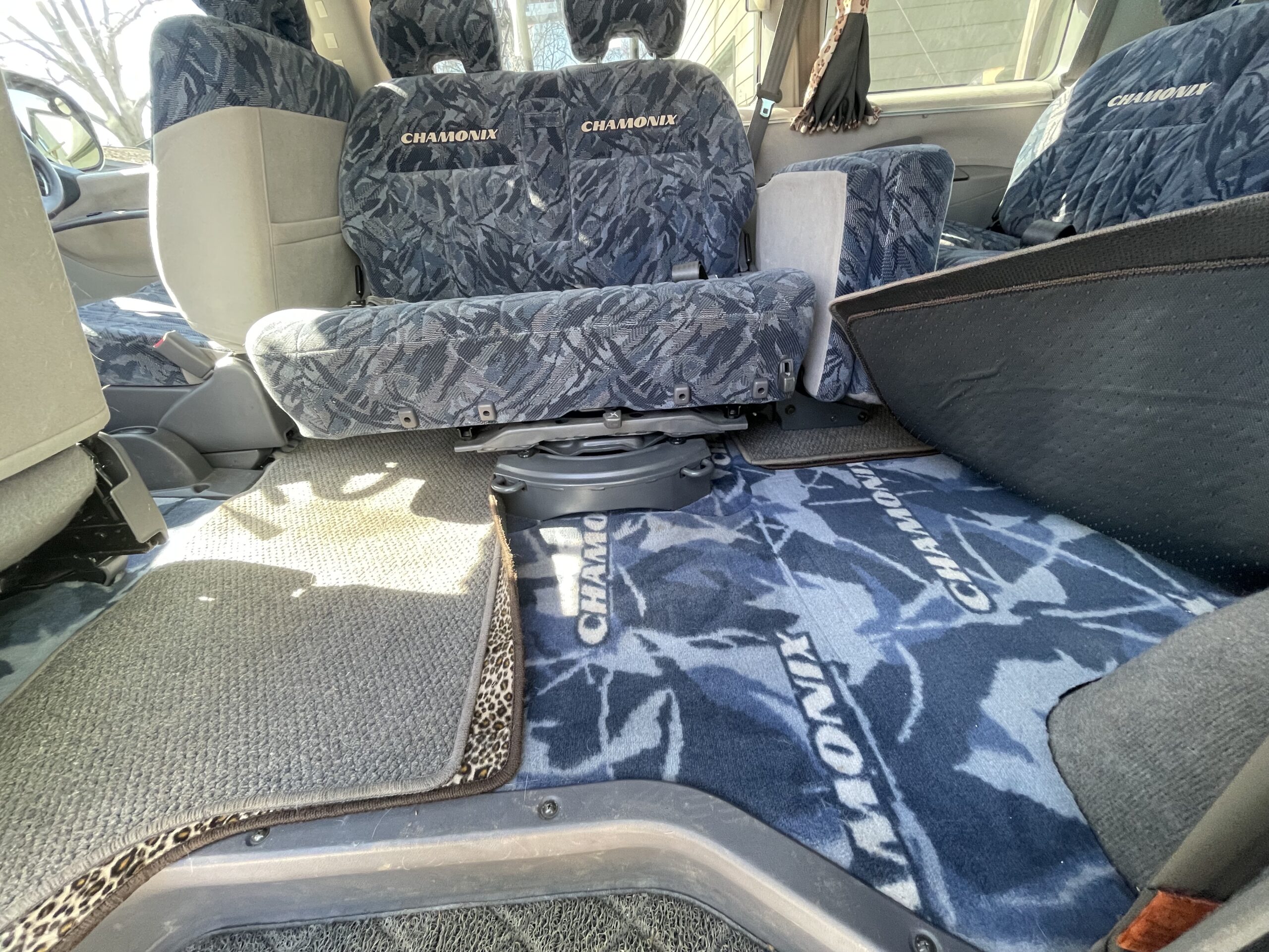 Delica interior 