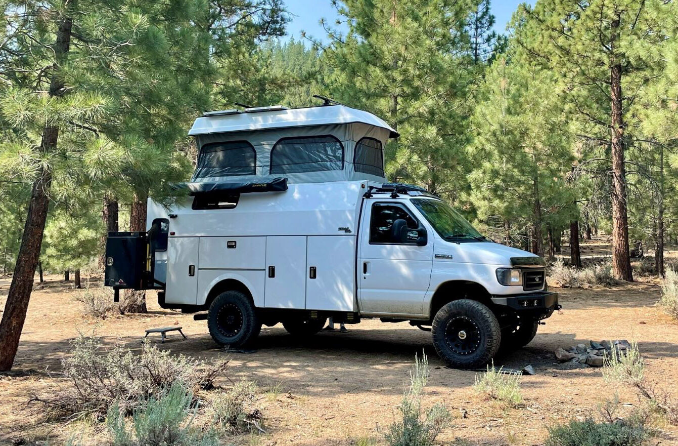 Ford E-350 overland