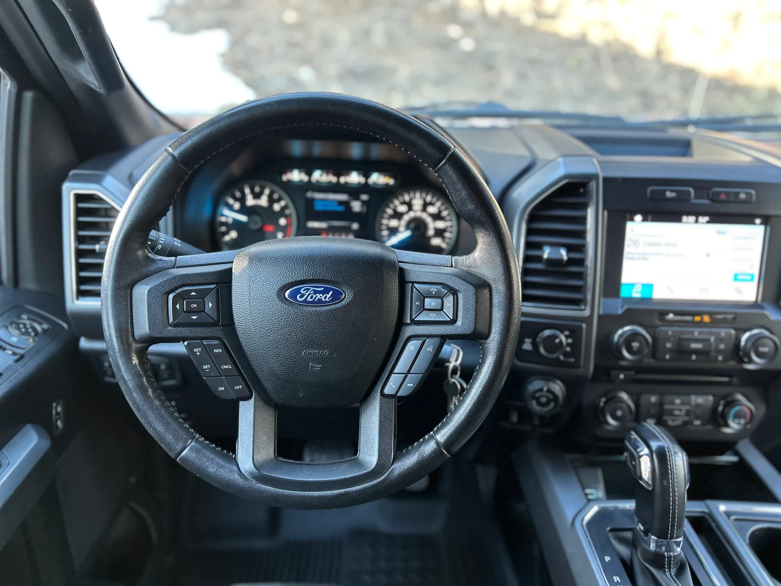 Ford F-150 XLT 4x4 overland camper 