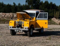 1962 Land Rover Series IIa 88