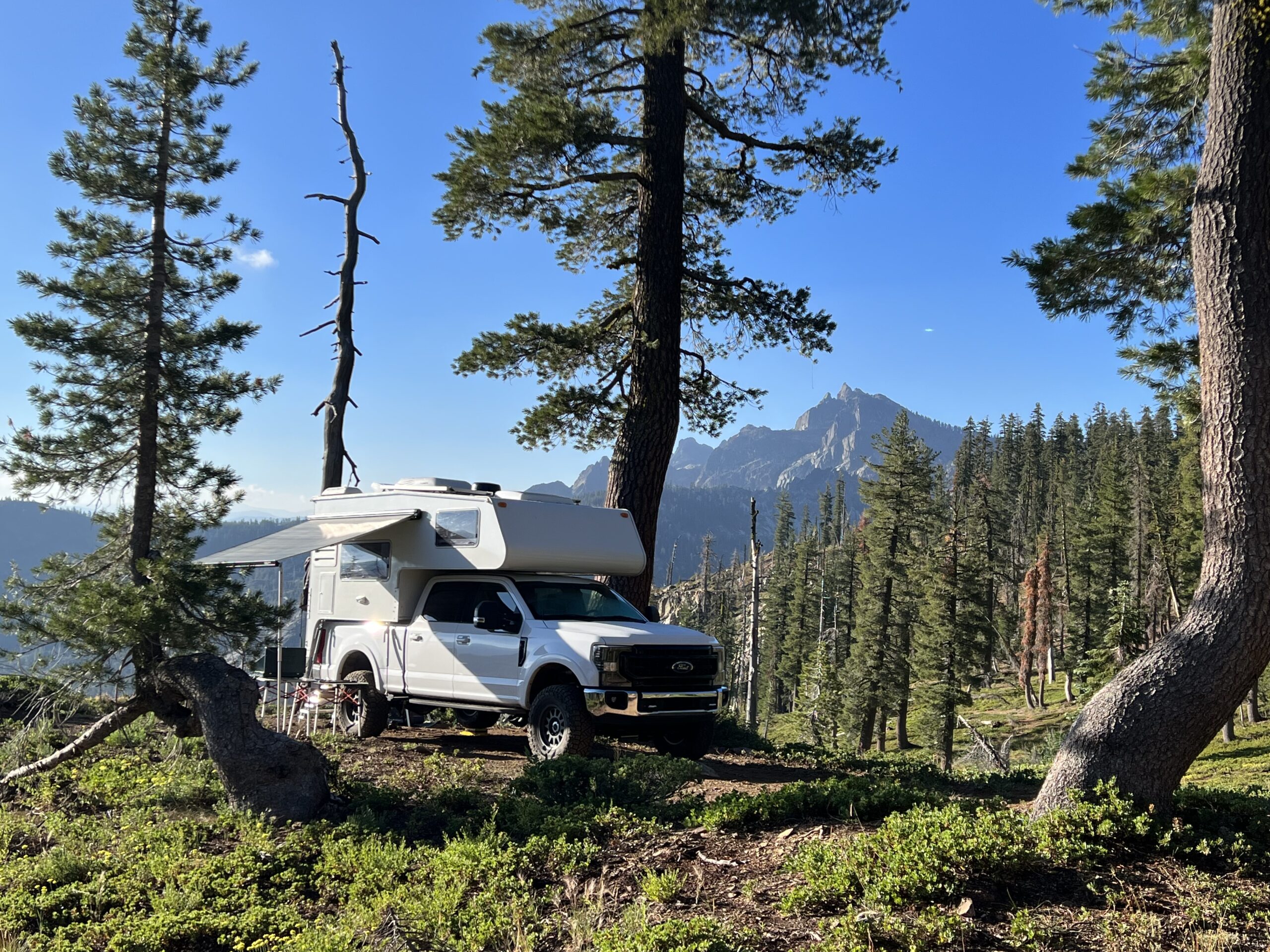 Ford F-250 Tremor overland camper 