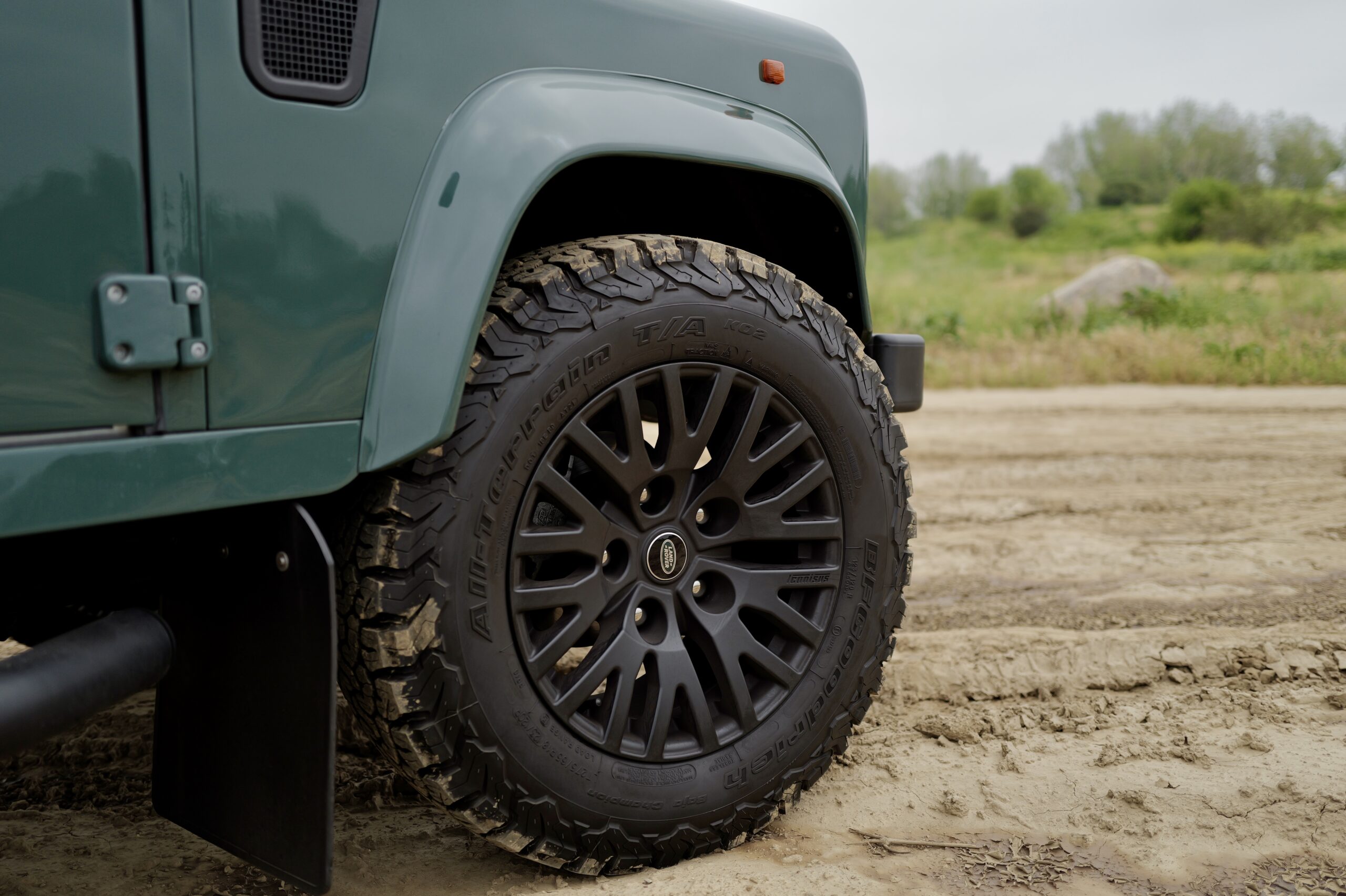 Defender 90 alloy wheels 