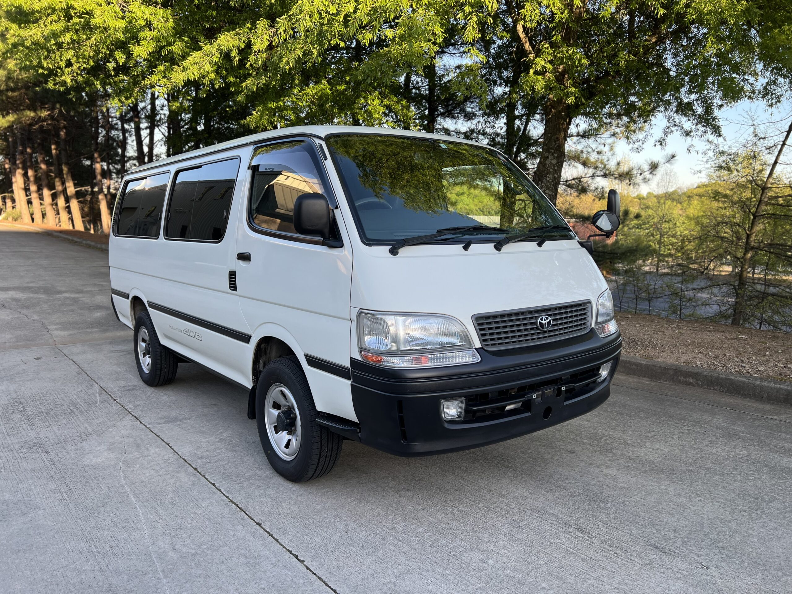 Toyota Hiace 4WD