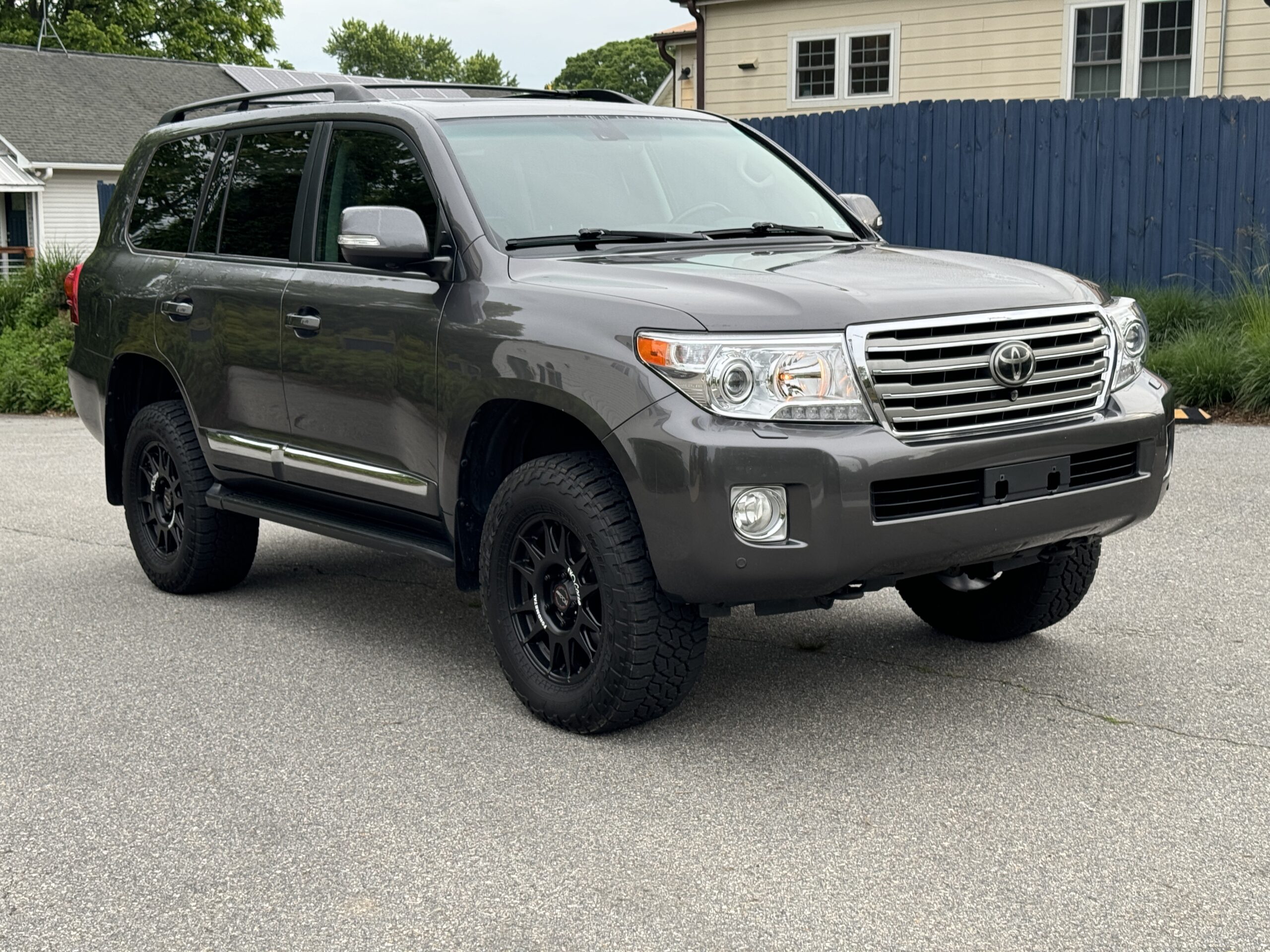 Toyota Land Cruiser 200 Series