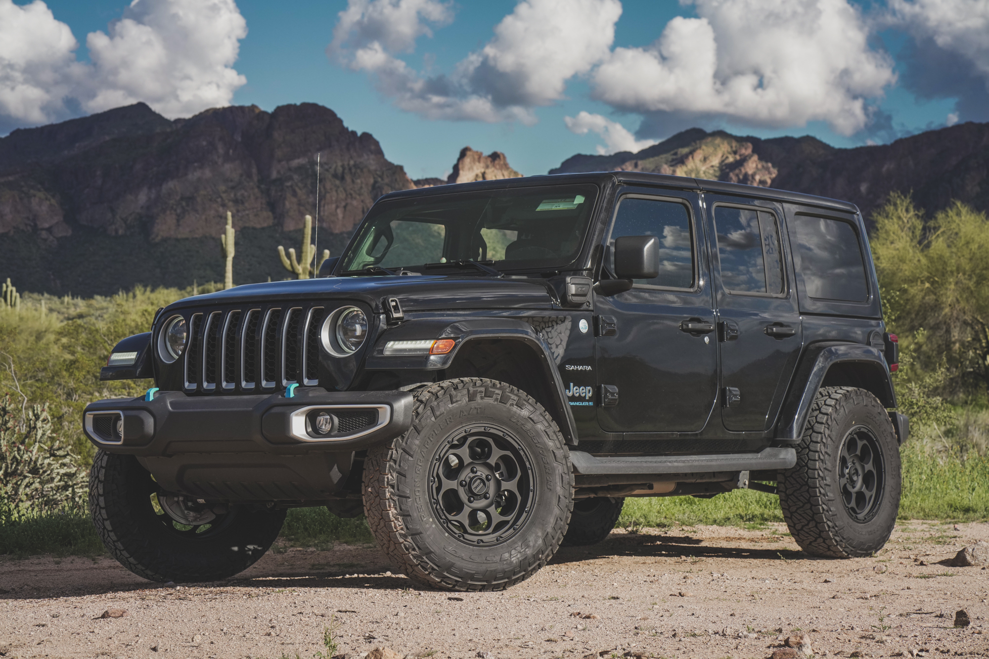 Jeep 4Xe Overland Project