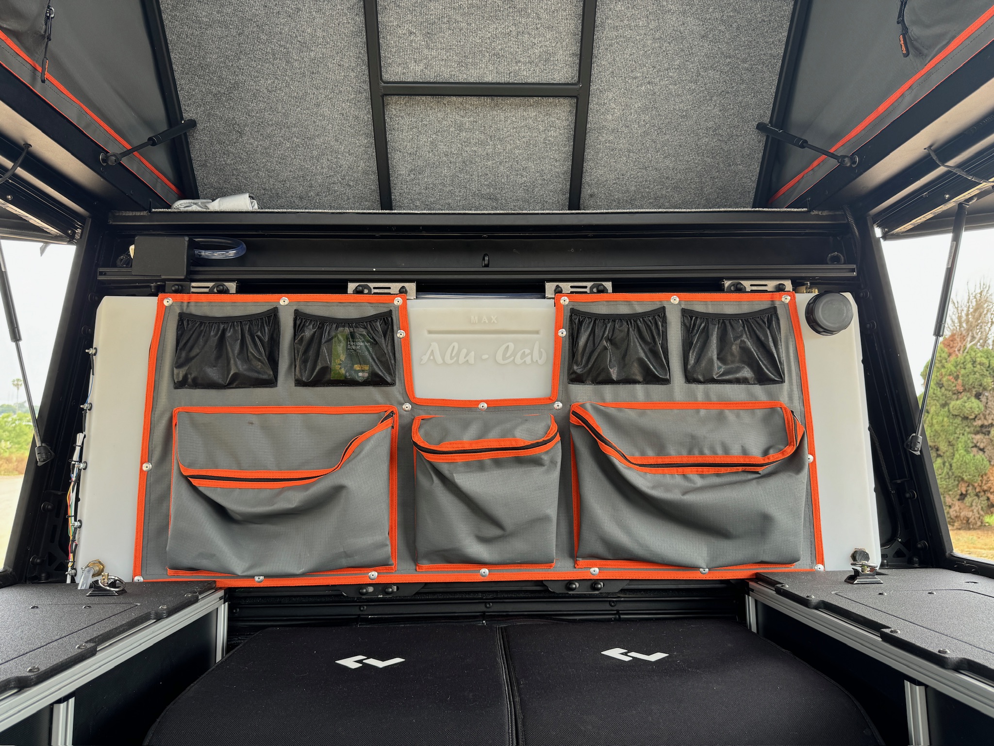 Alu-Cab canopy camper