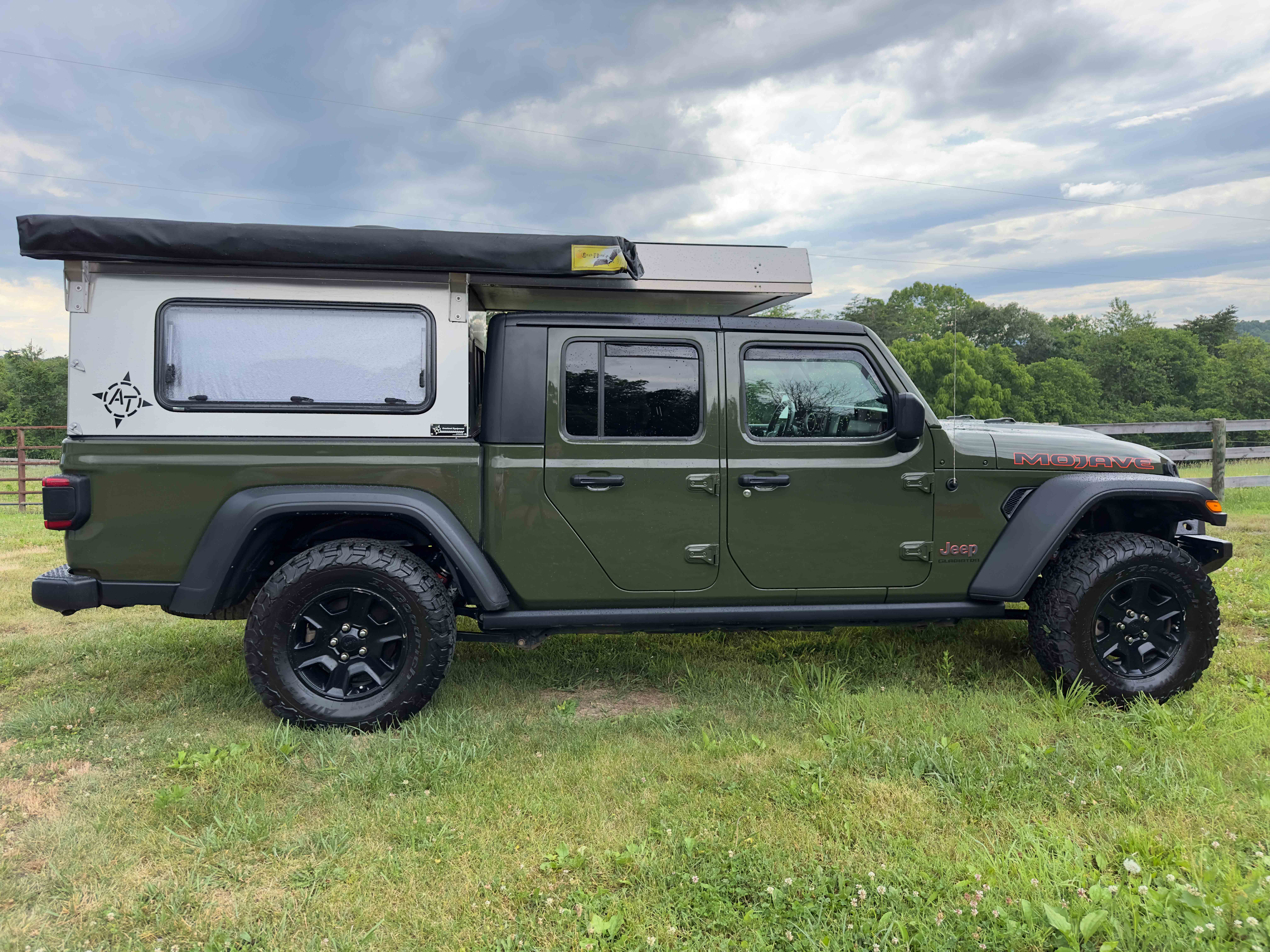 Overland Summit camper 