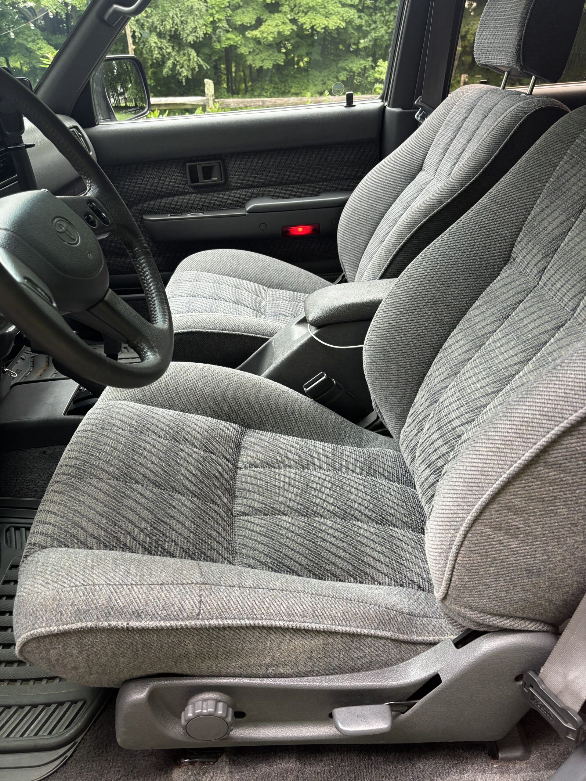 Toyota 4Runner SR5 interior 