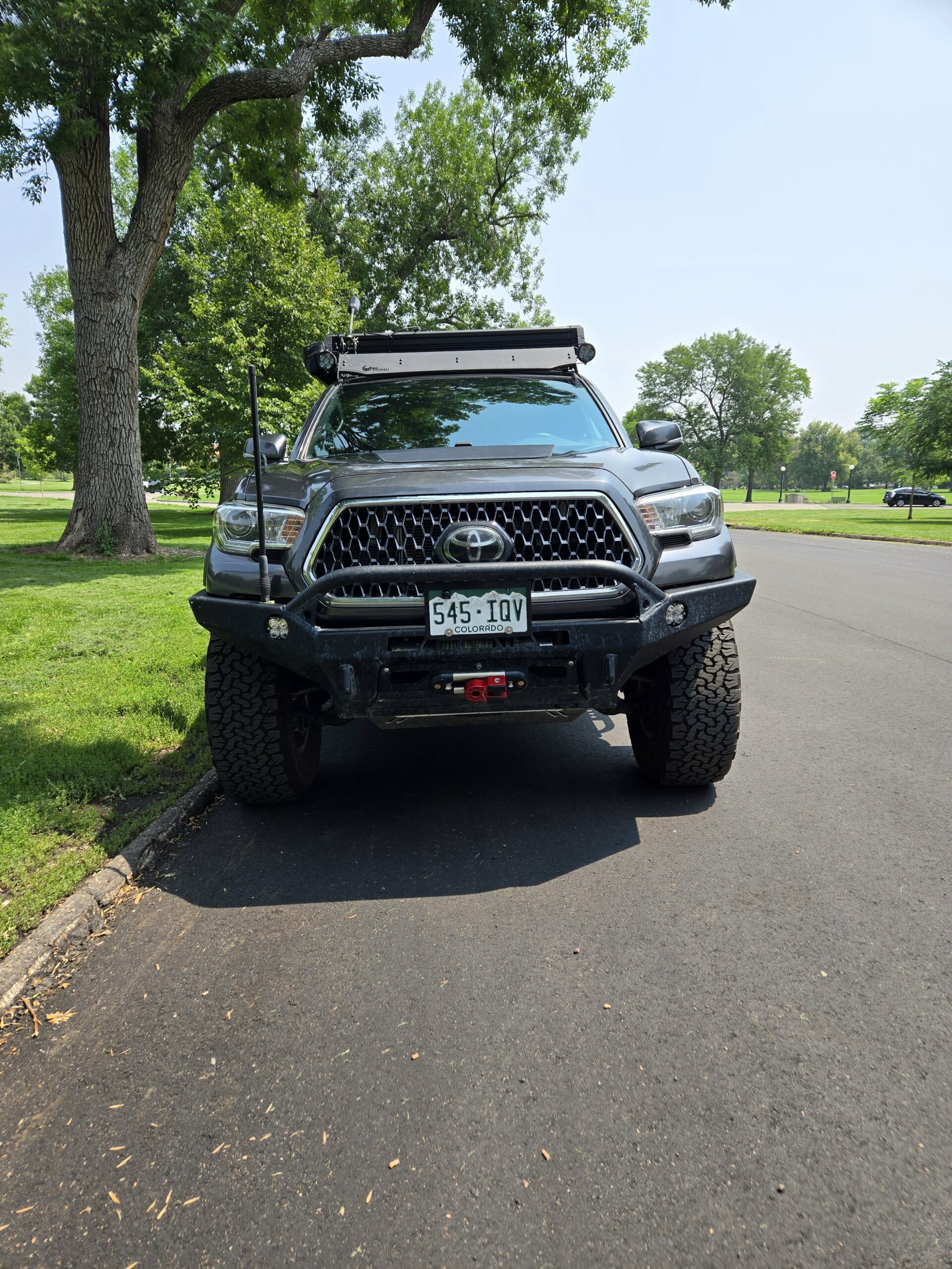 Toyota Tacoma off road 