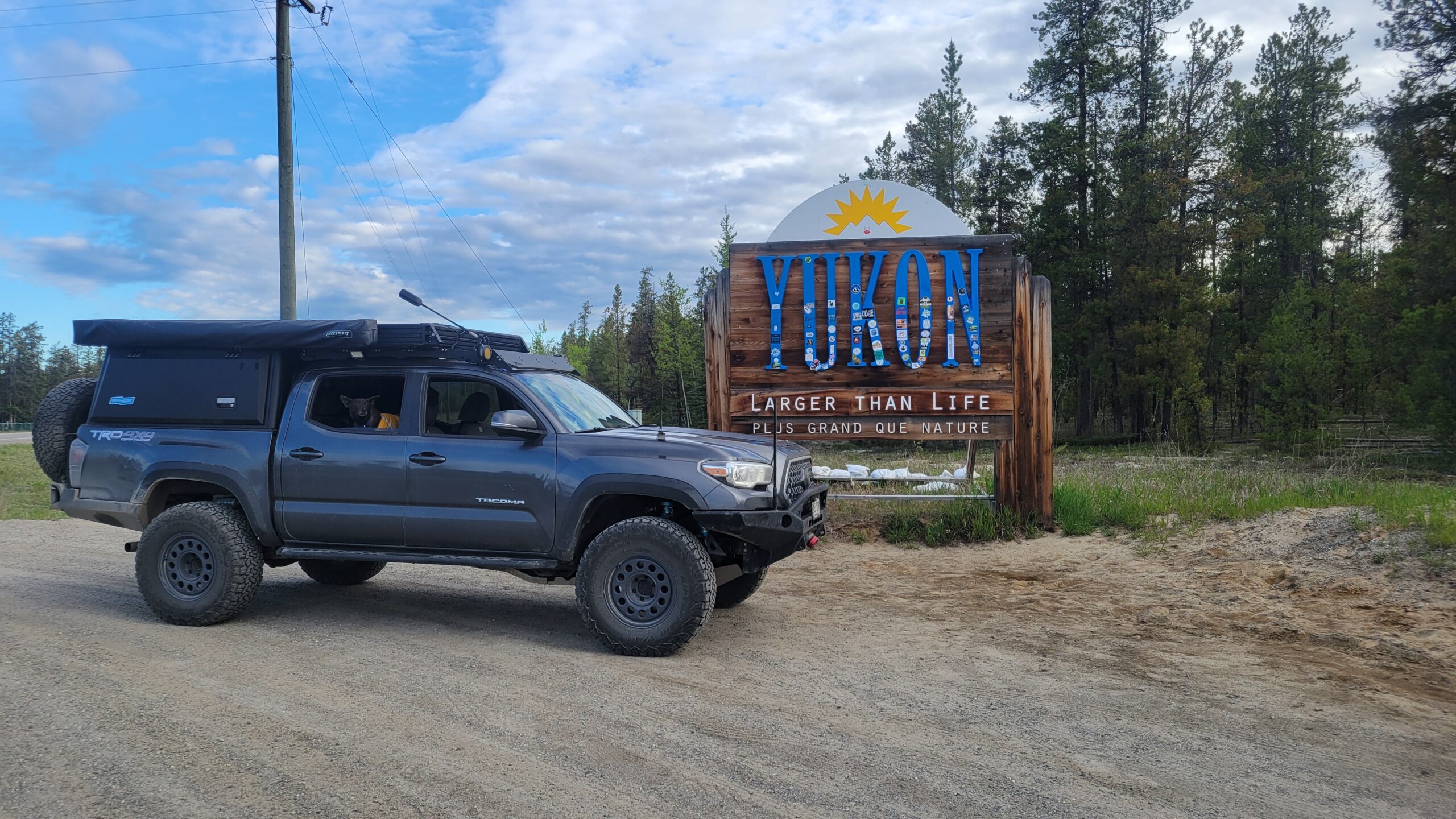 Toyota Tacoma off road 