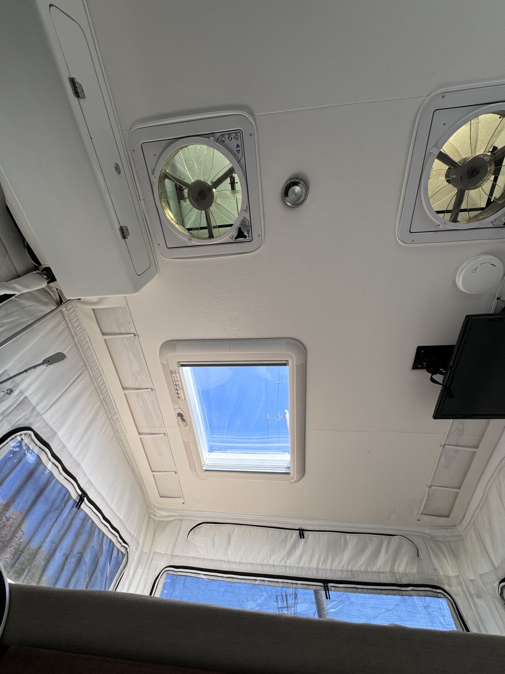 Camper ceiling fan