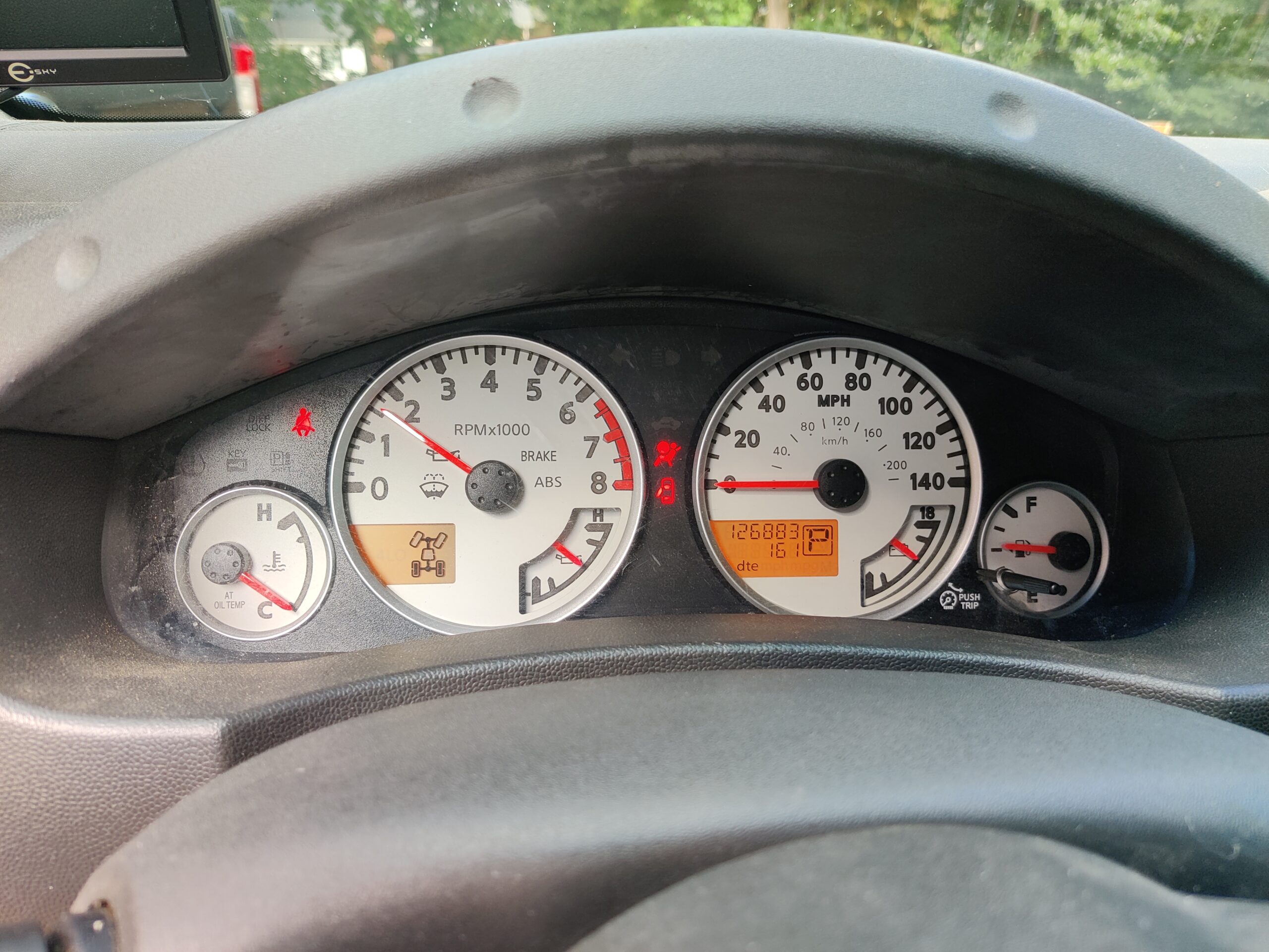 Nissan Frontier interior 