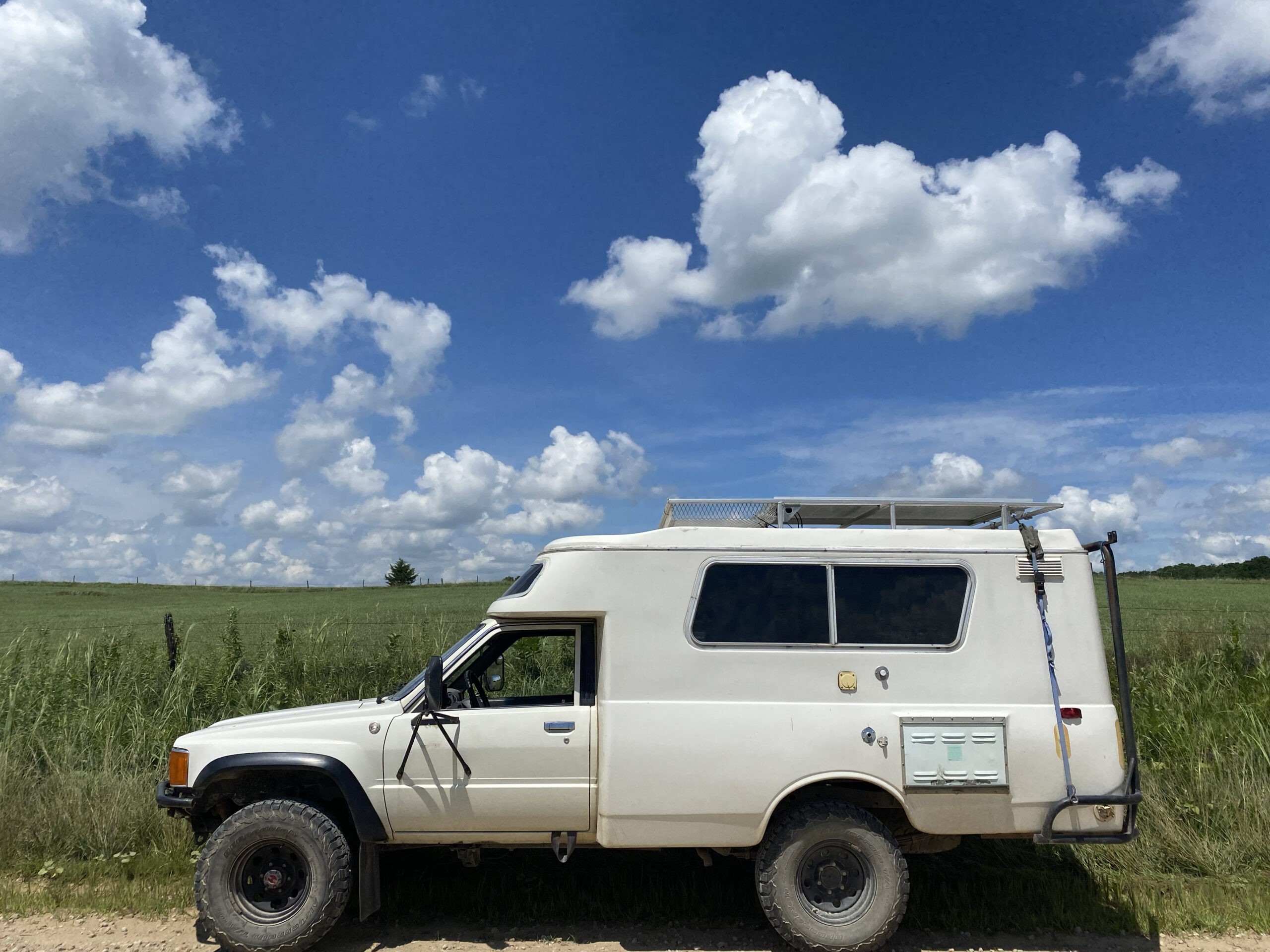 Chinook overland camper 