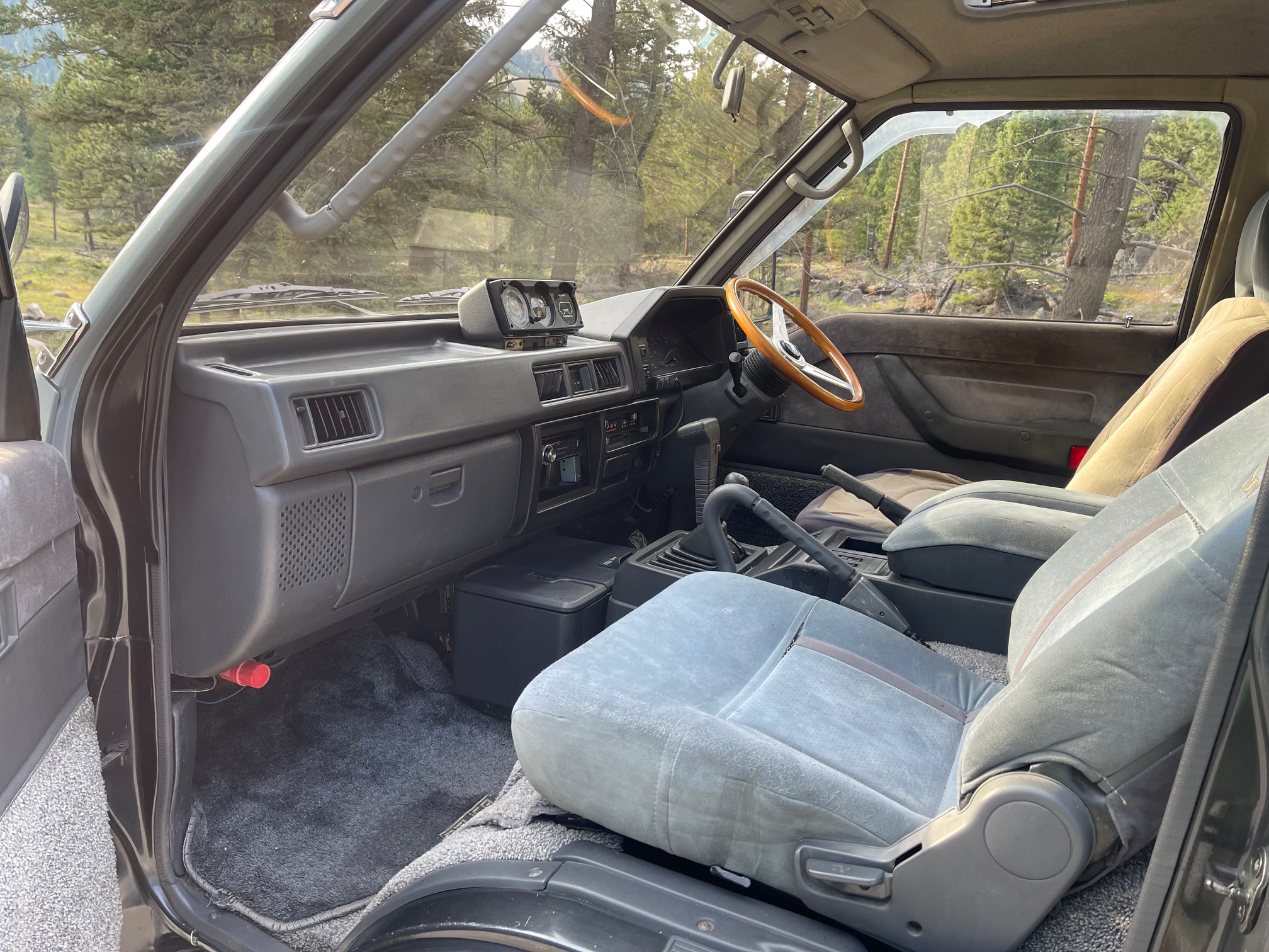 Delica L300 interior 