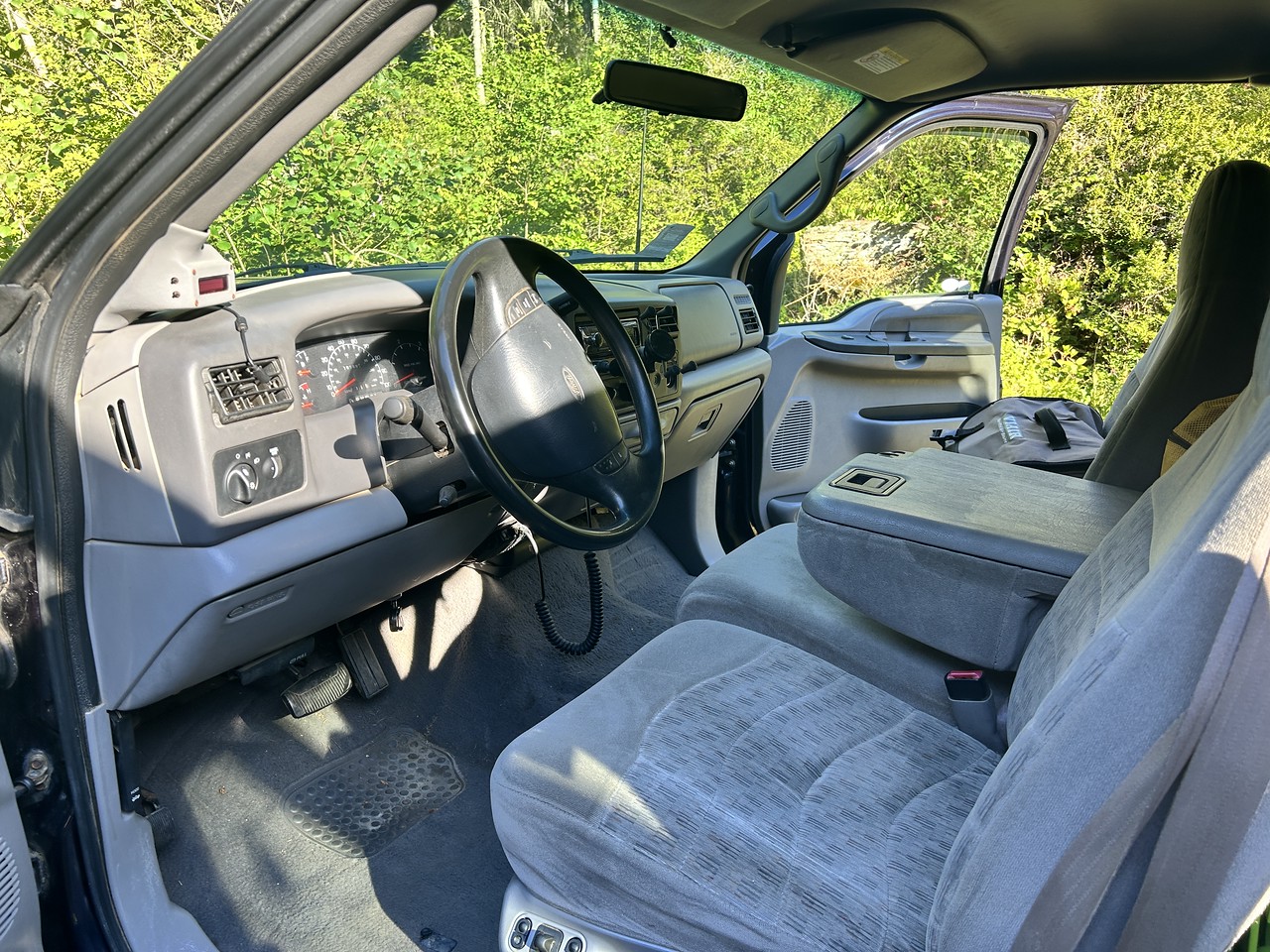 Ford F-250 interior 