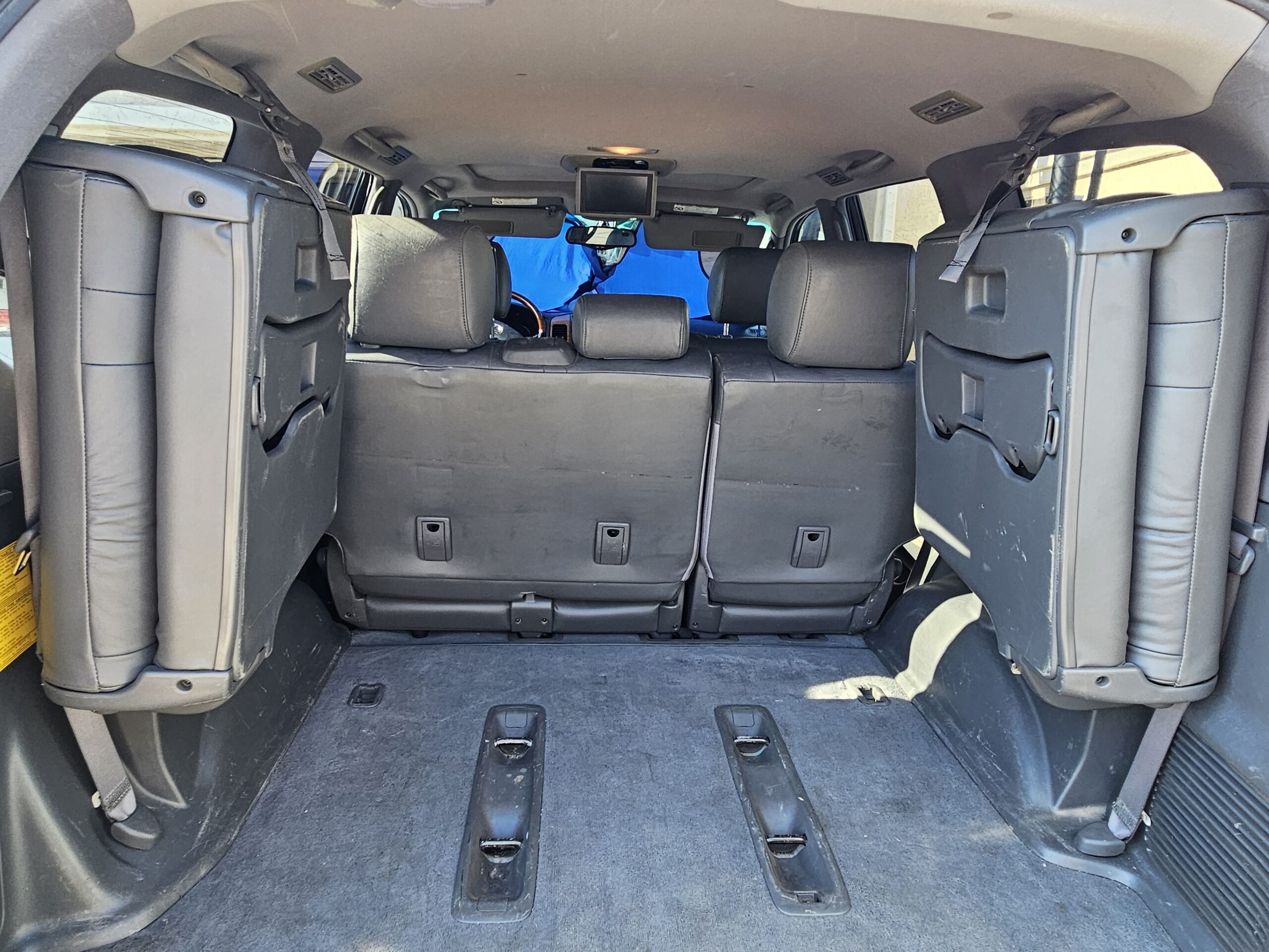 Lexus GX470 interior 