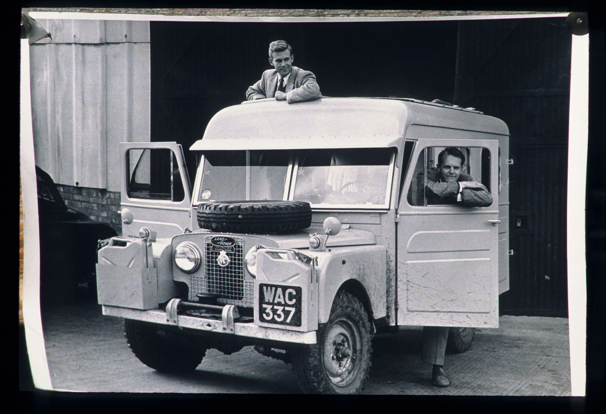 bateman and foster series I land rover