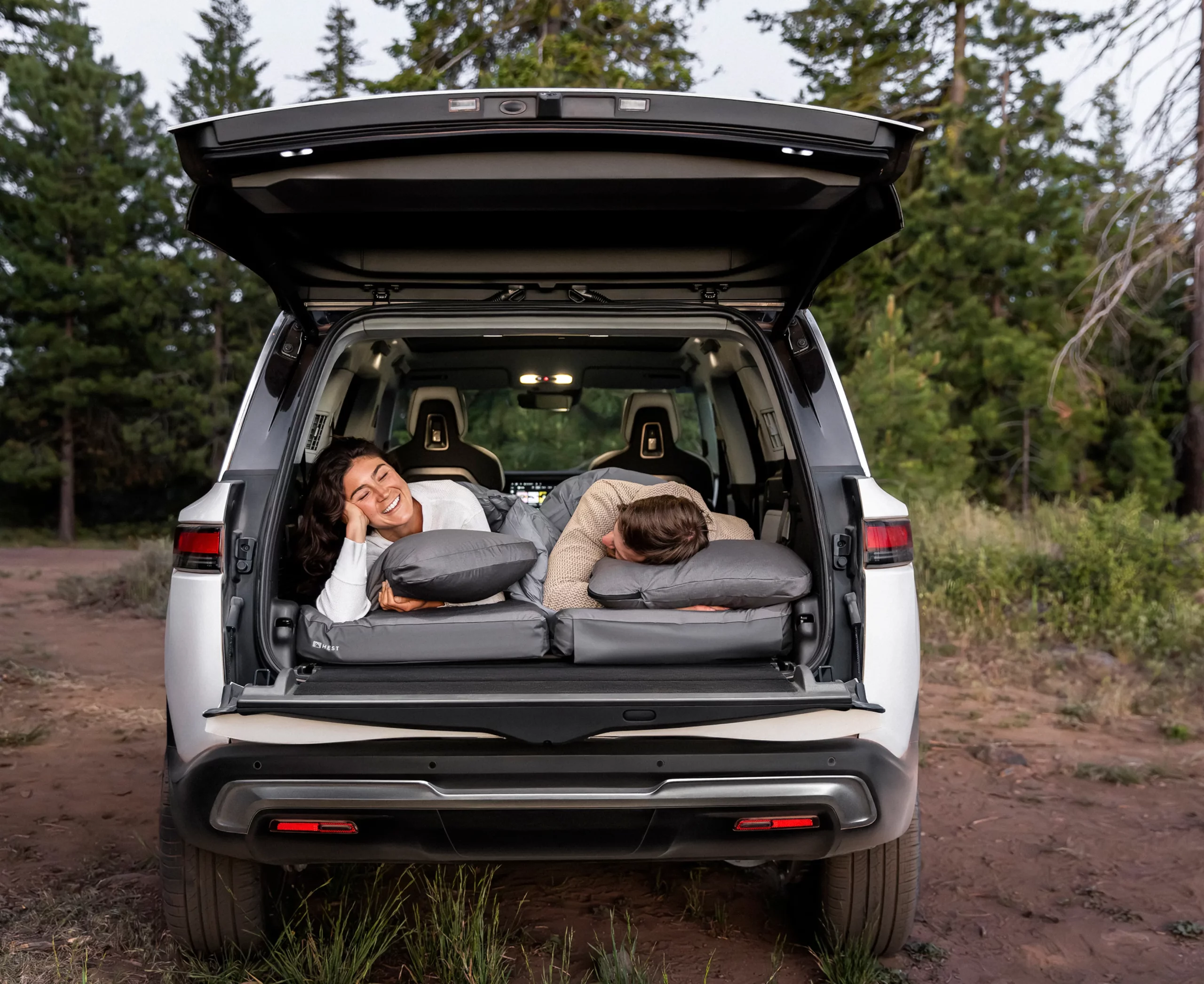 Hest Unveils Portable Mattress and Pillow for Rivian R1S overland news 