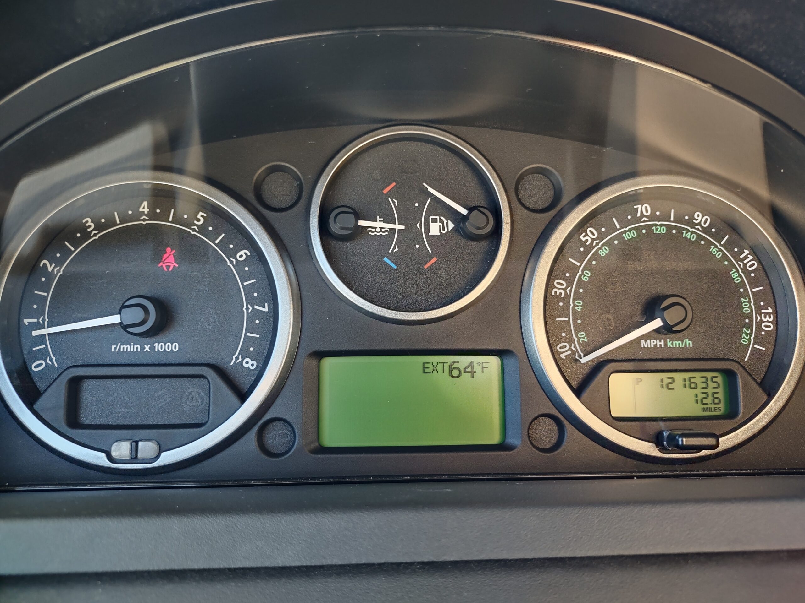 LR3 gauges 