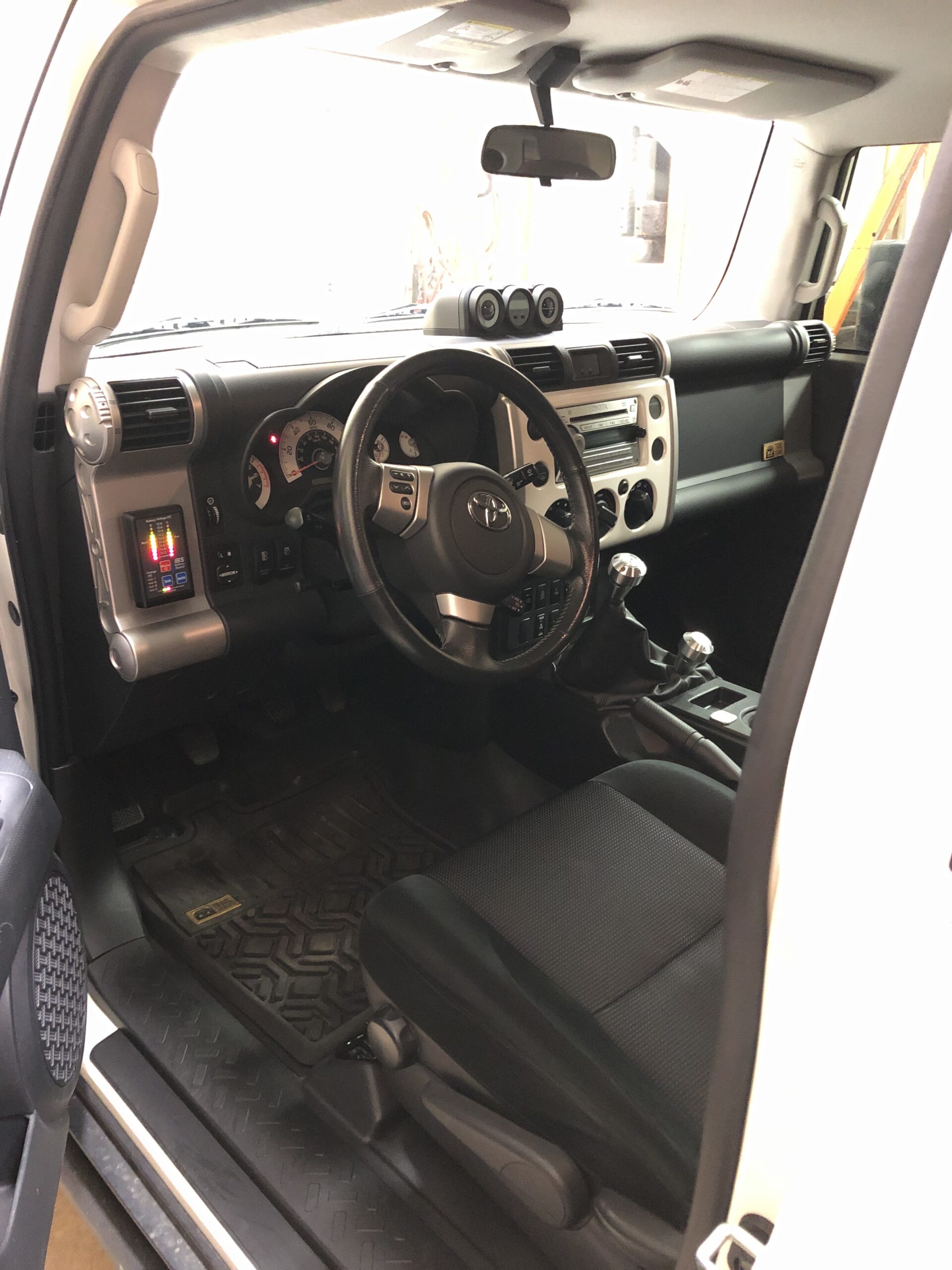 FJ Cruiser interior