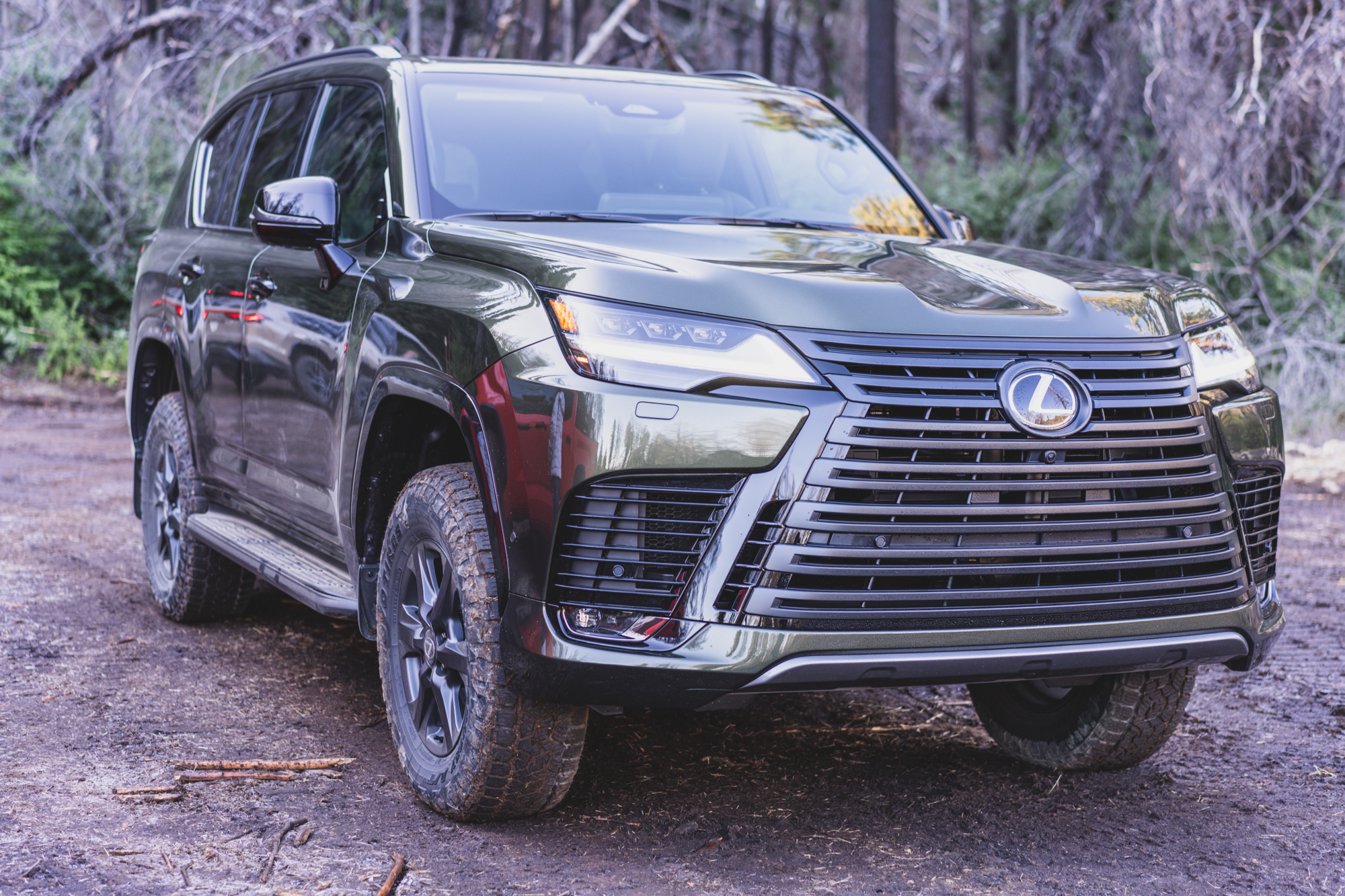 Lexus LX700 overtrail