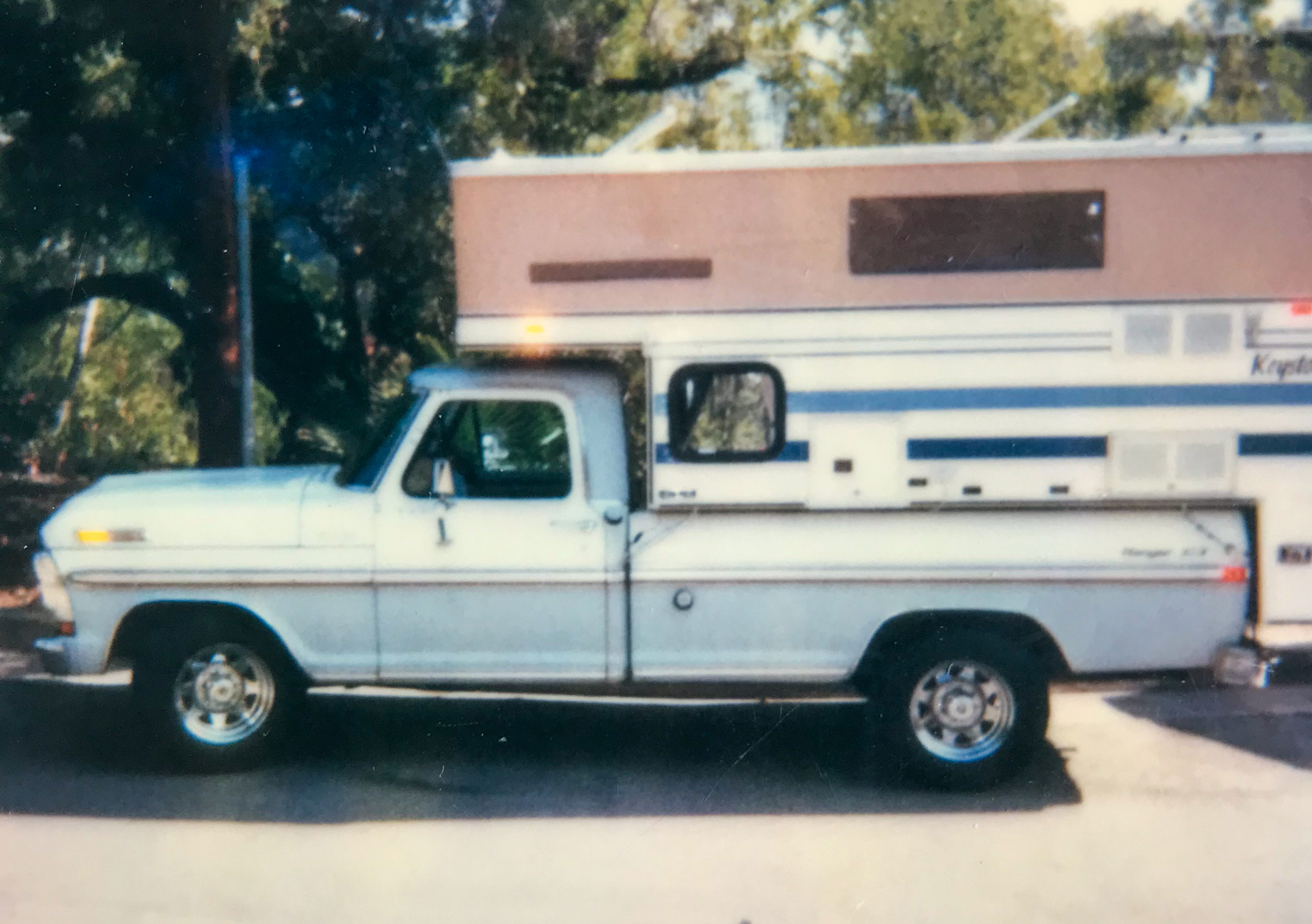 Four Wheel Camper Keystone on Ford