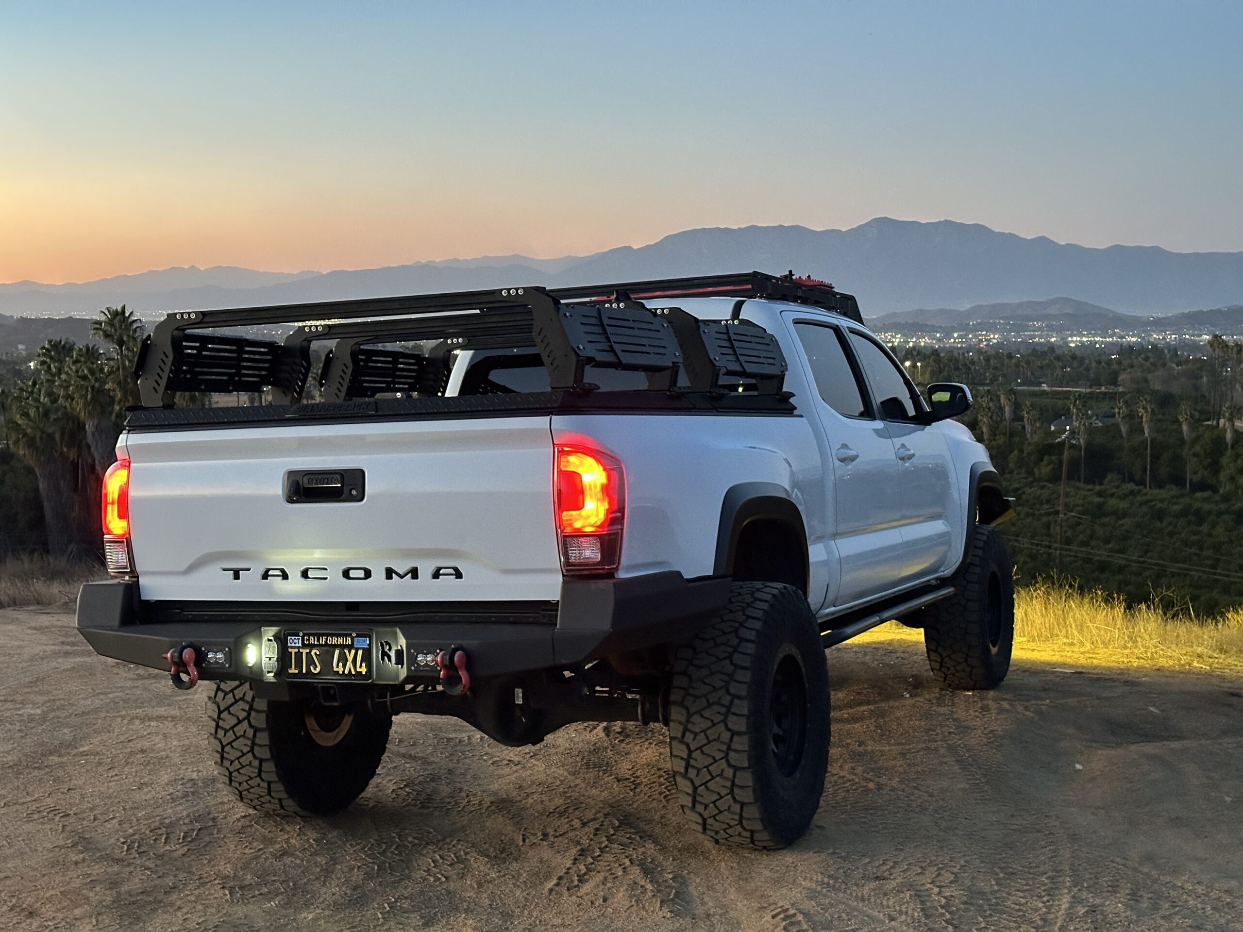 Toyota Tacoma overland 