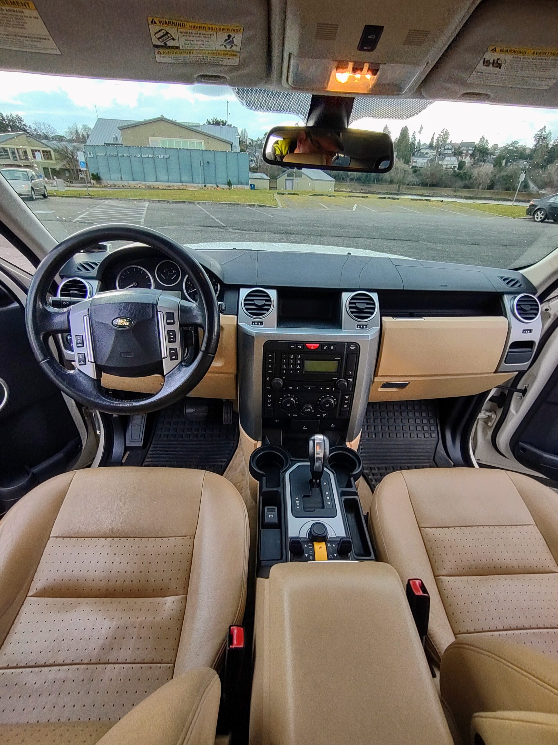 Land Rover LR3 interior 