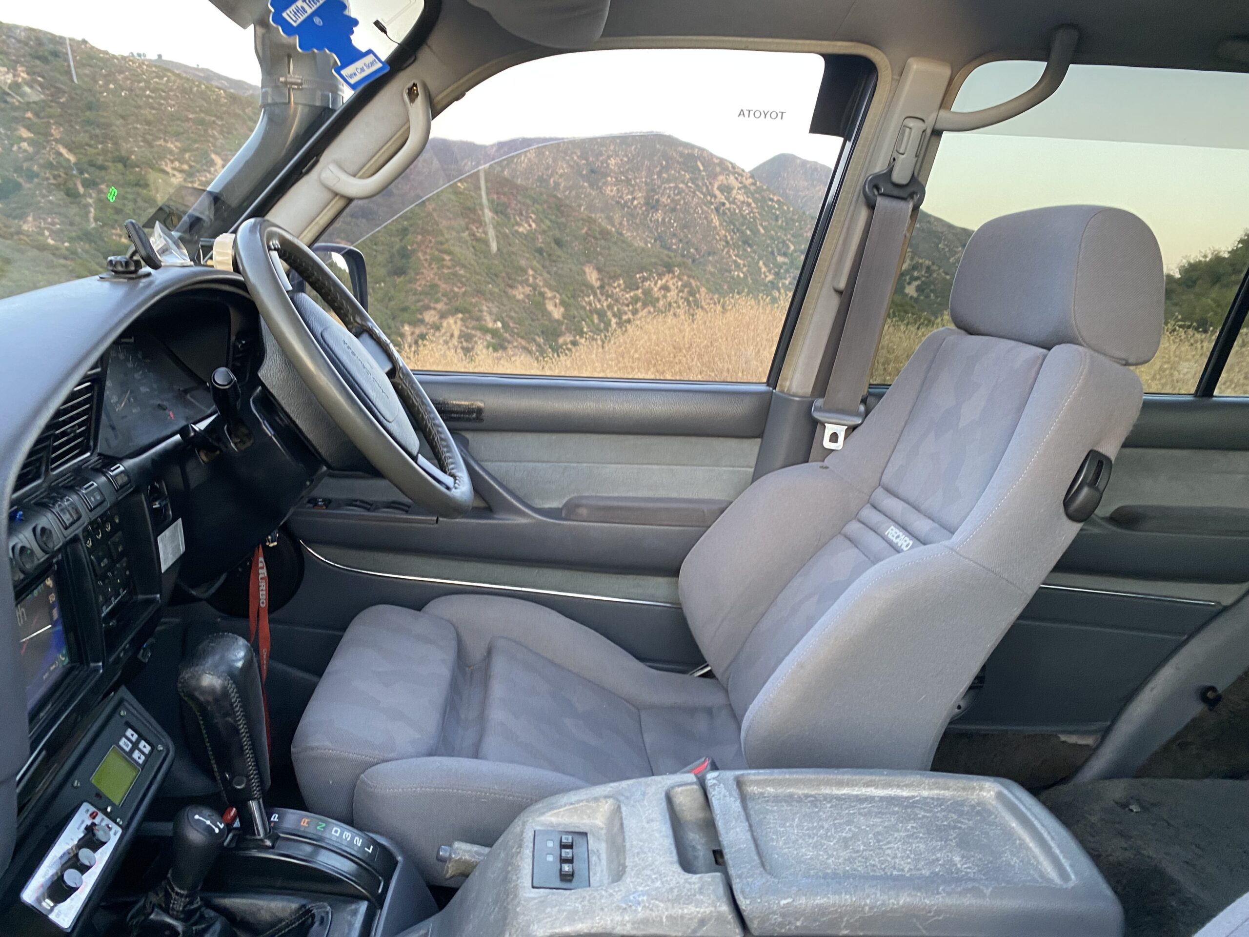 Toyota Land Cruiser HDJ81