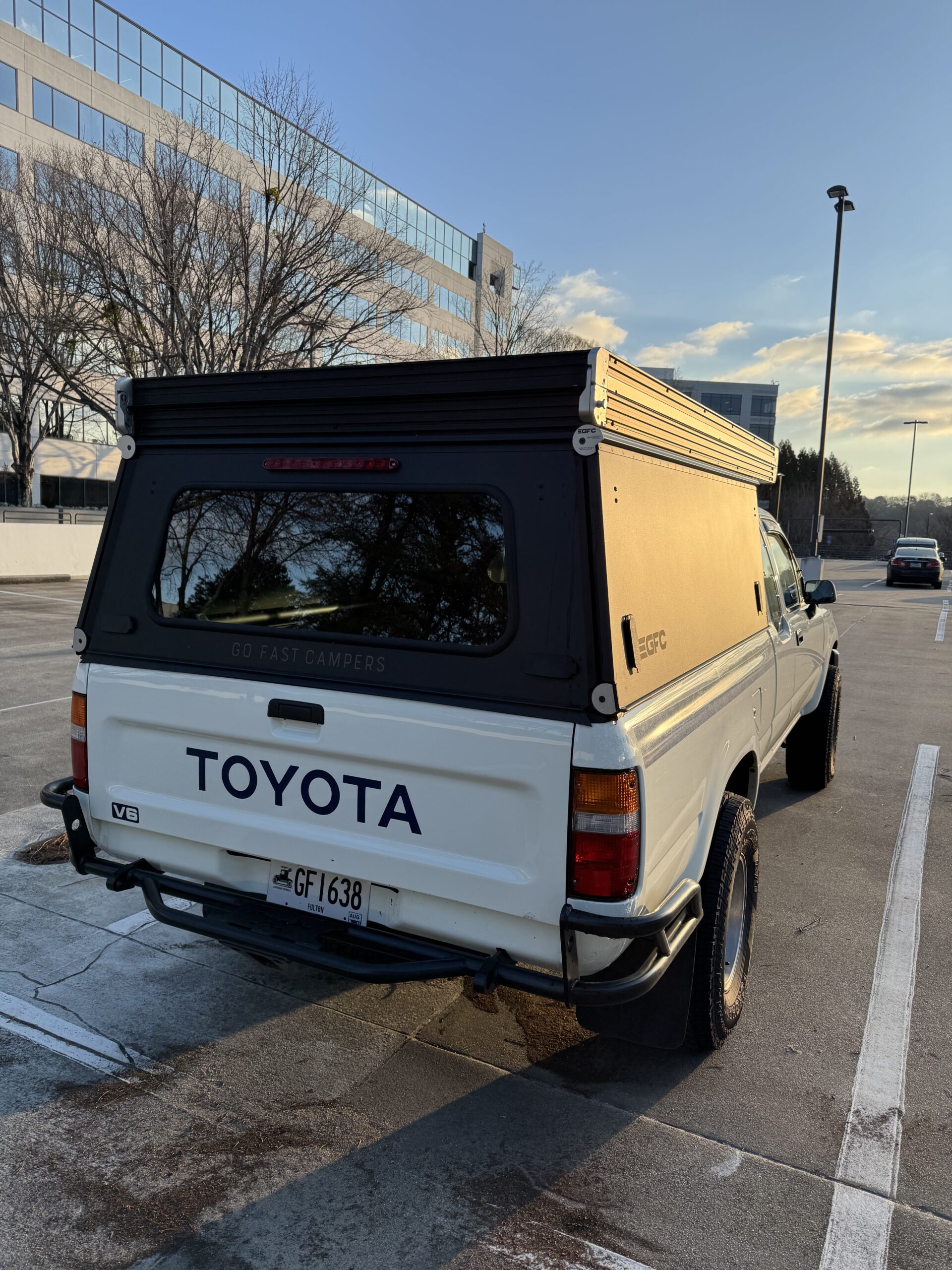 Toyota Pickup overland truck 