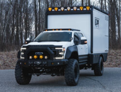 Ford F-550 ADV Mobil