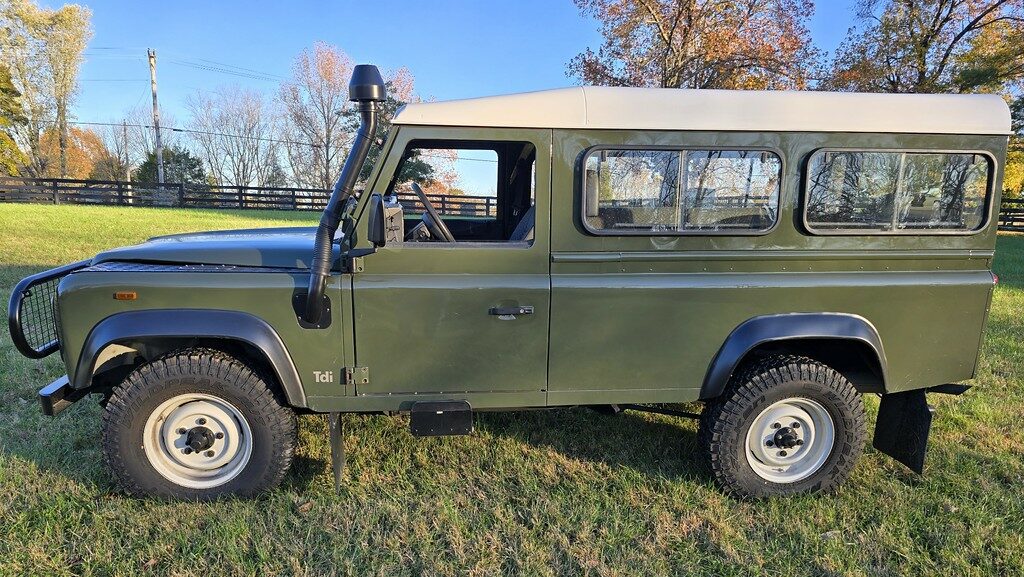 Land Rover Defender