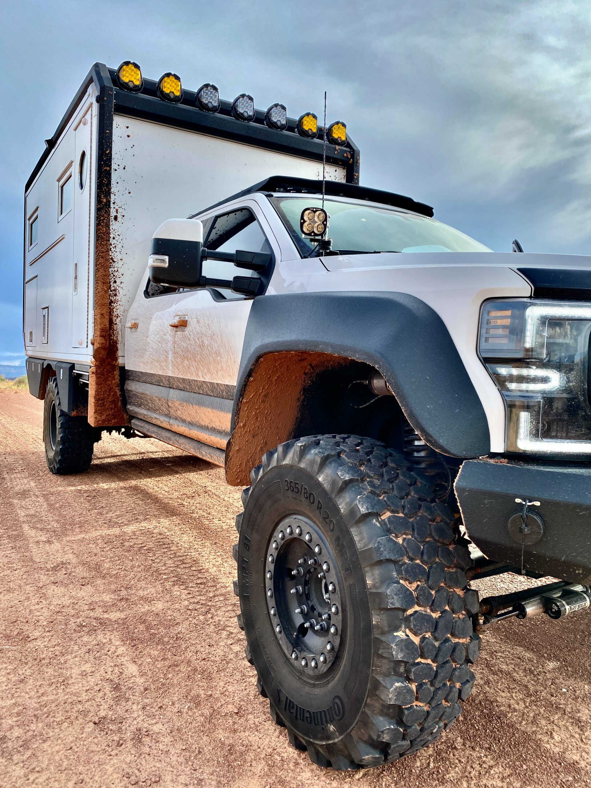 Ford F-550 ADV Prolander