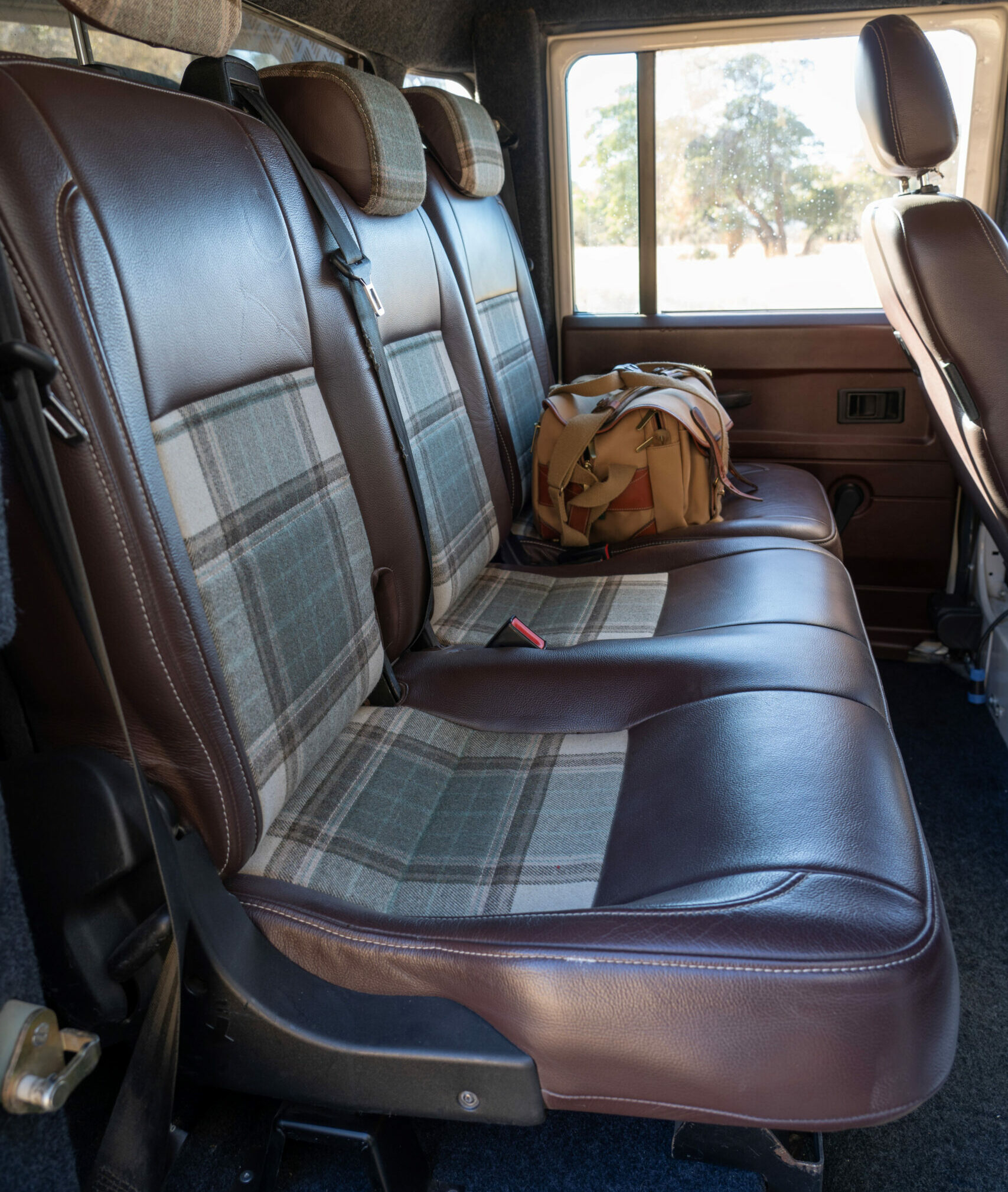 Land Rover Defender 130