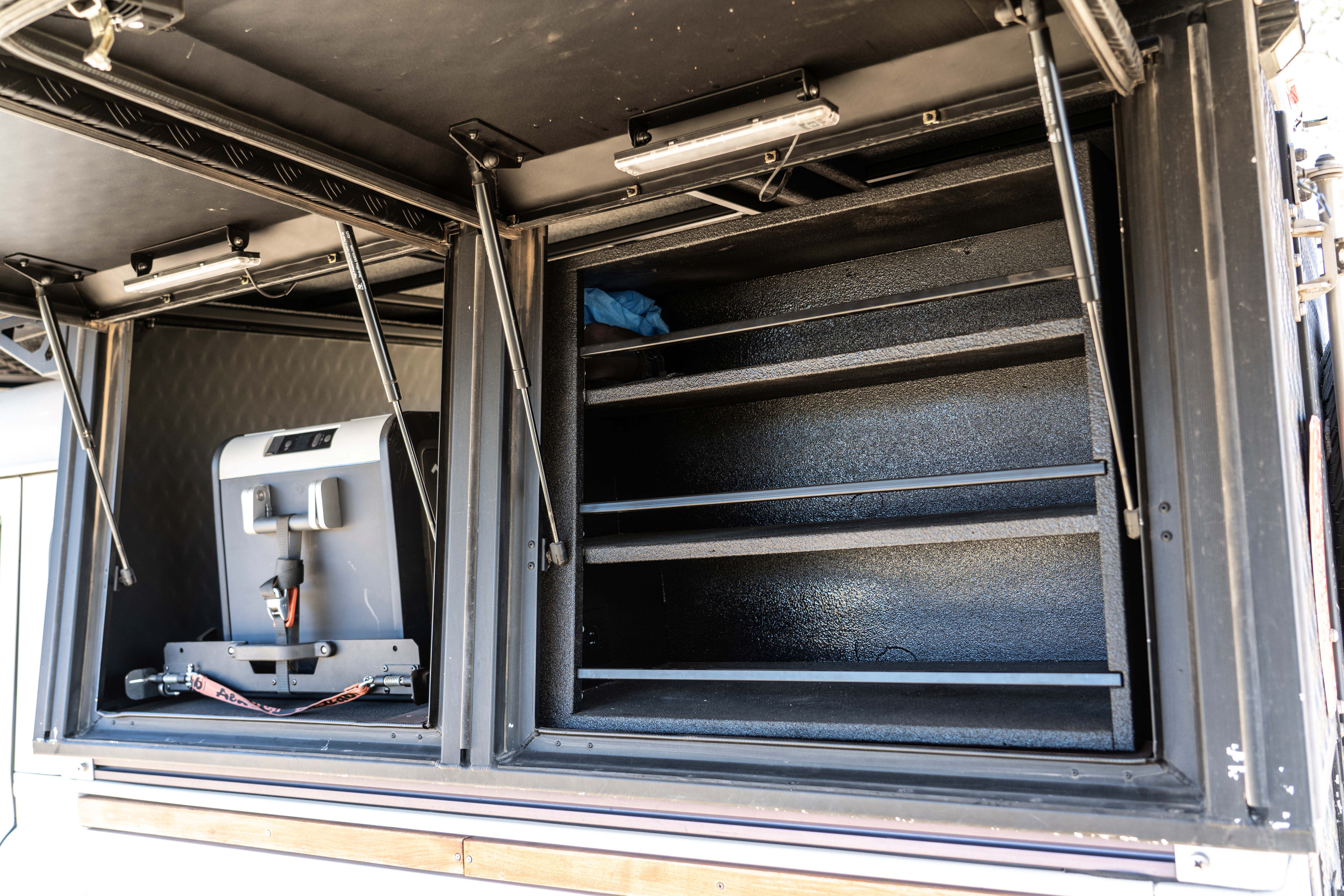 Land Rover Defender 130