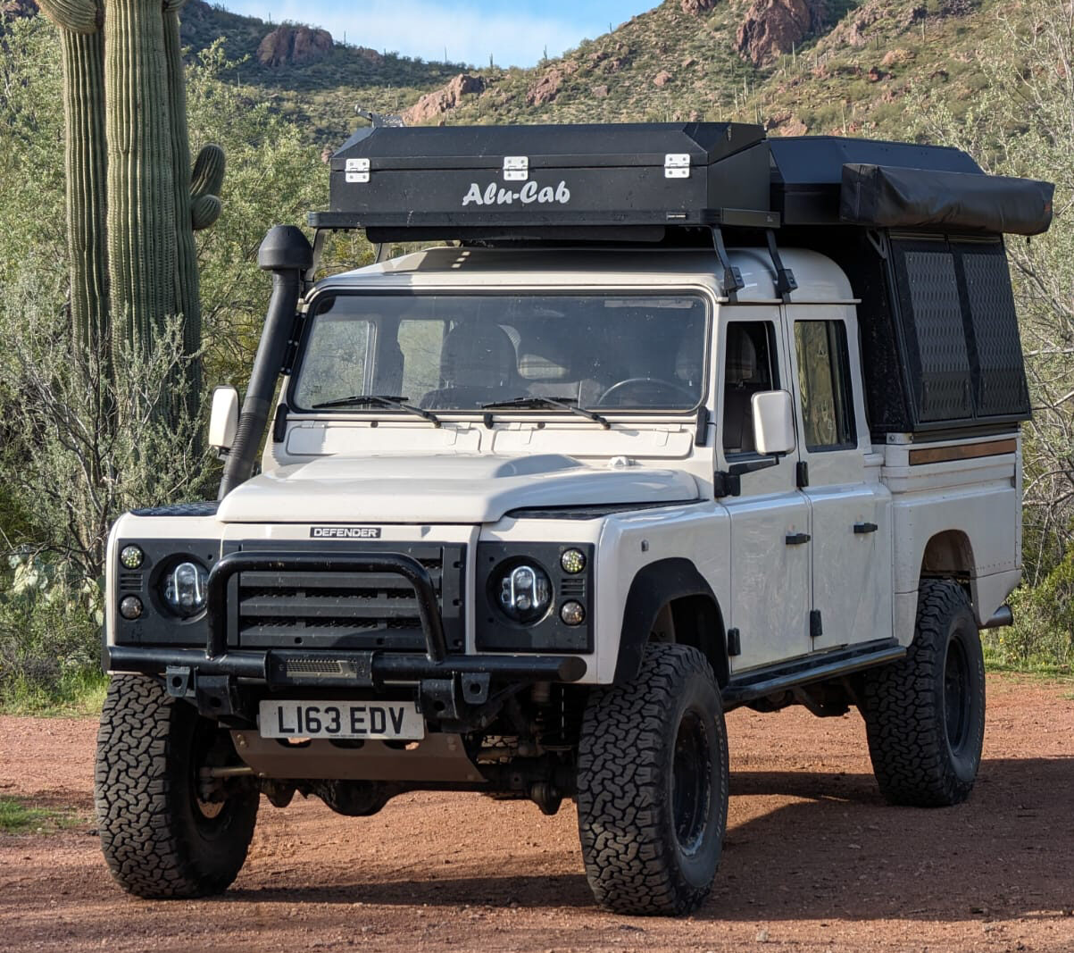 Land Rover Defender 130