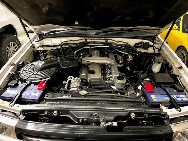 토요타 랜드 크루저 1Hz