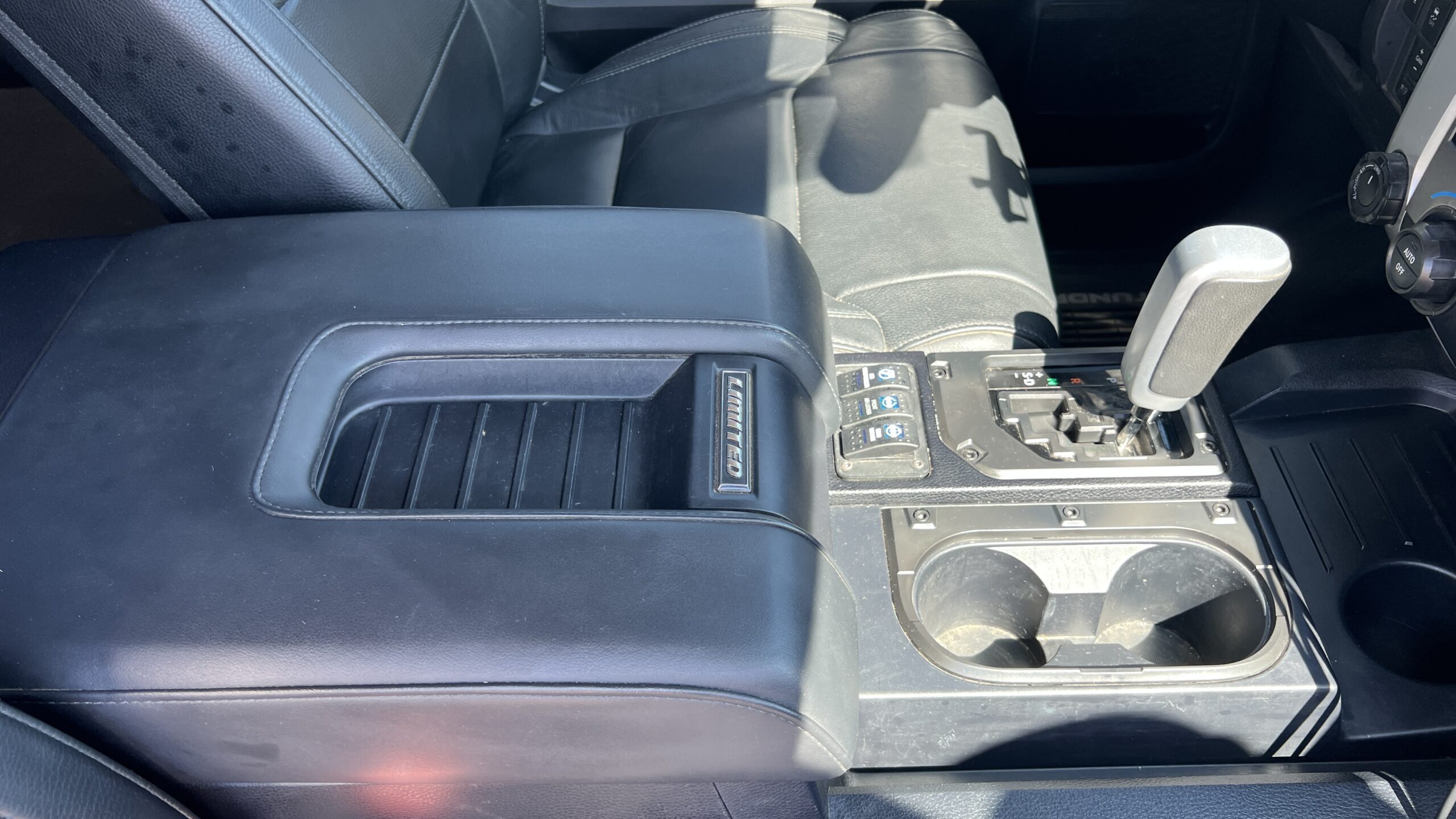 Expedition truck for sale