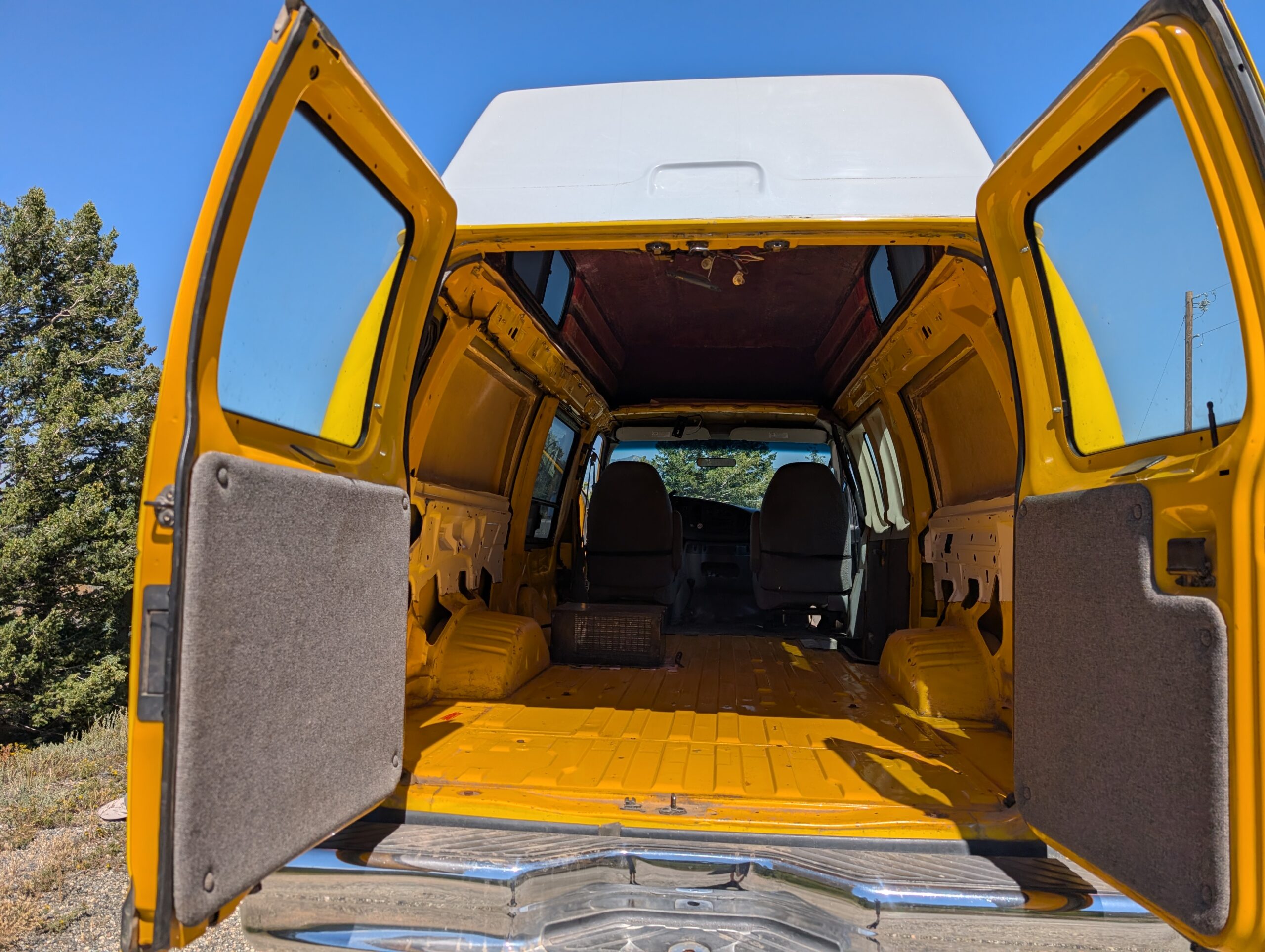 Ford E-Series overland camper 