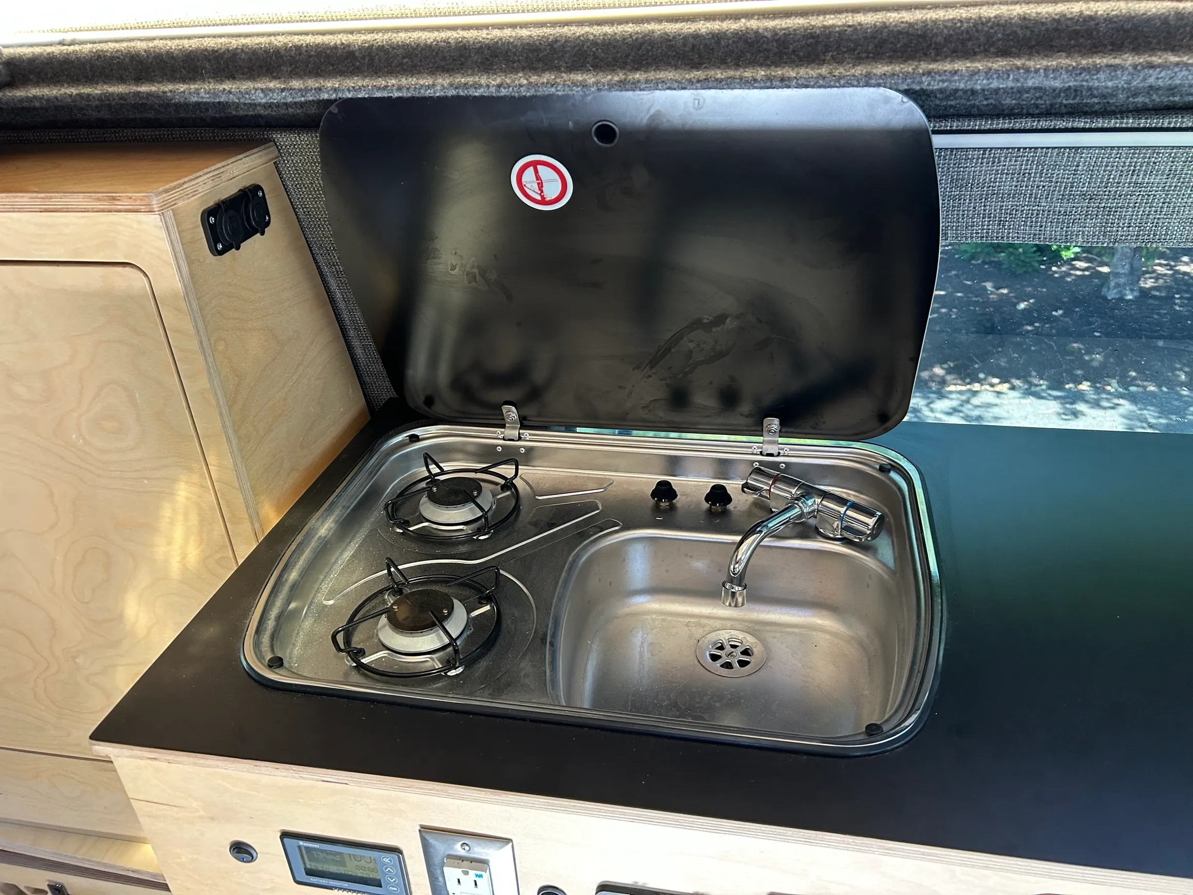 Ford E-350 4x4 Timberline 