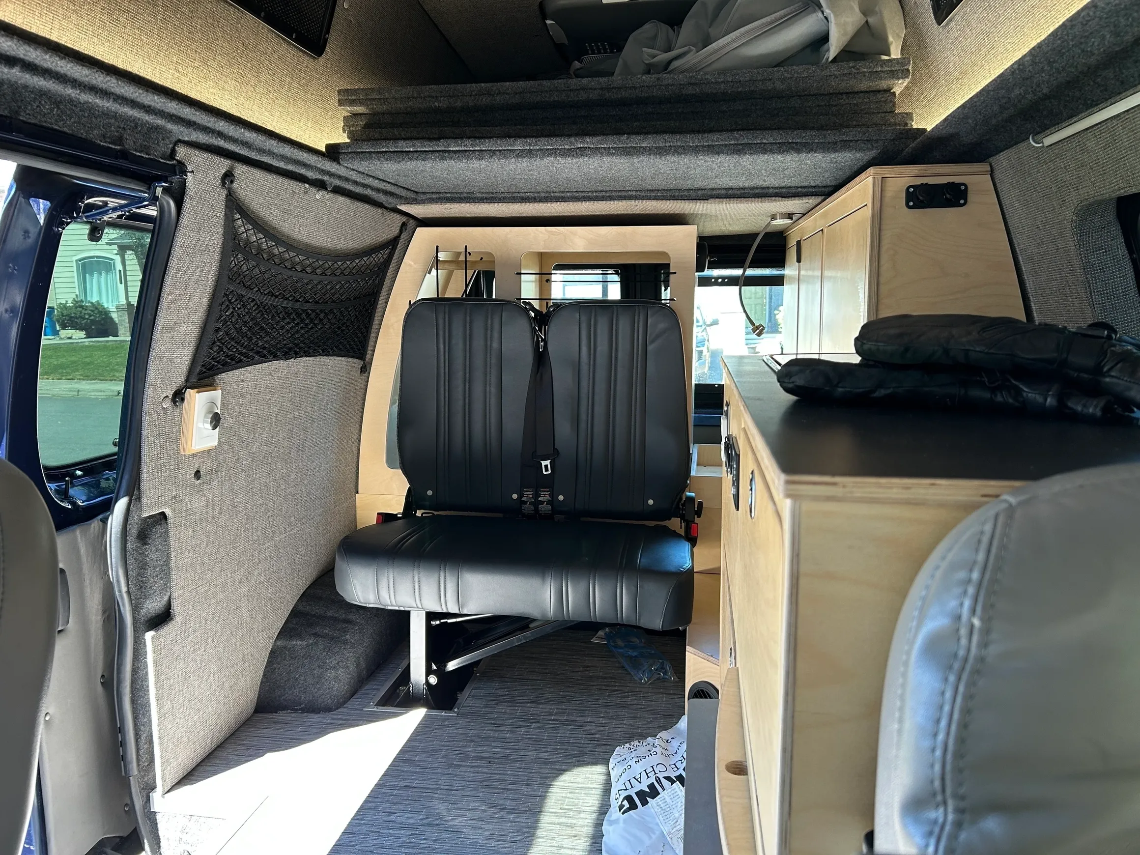 Ford E-Series overland