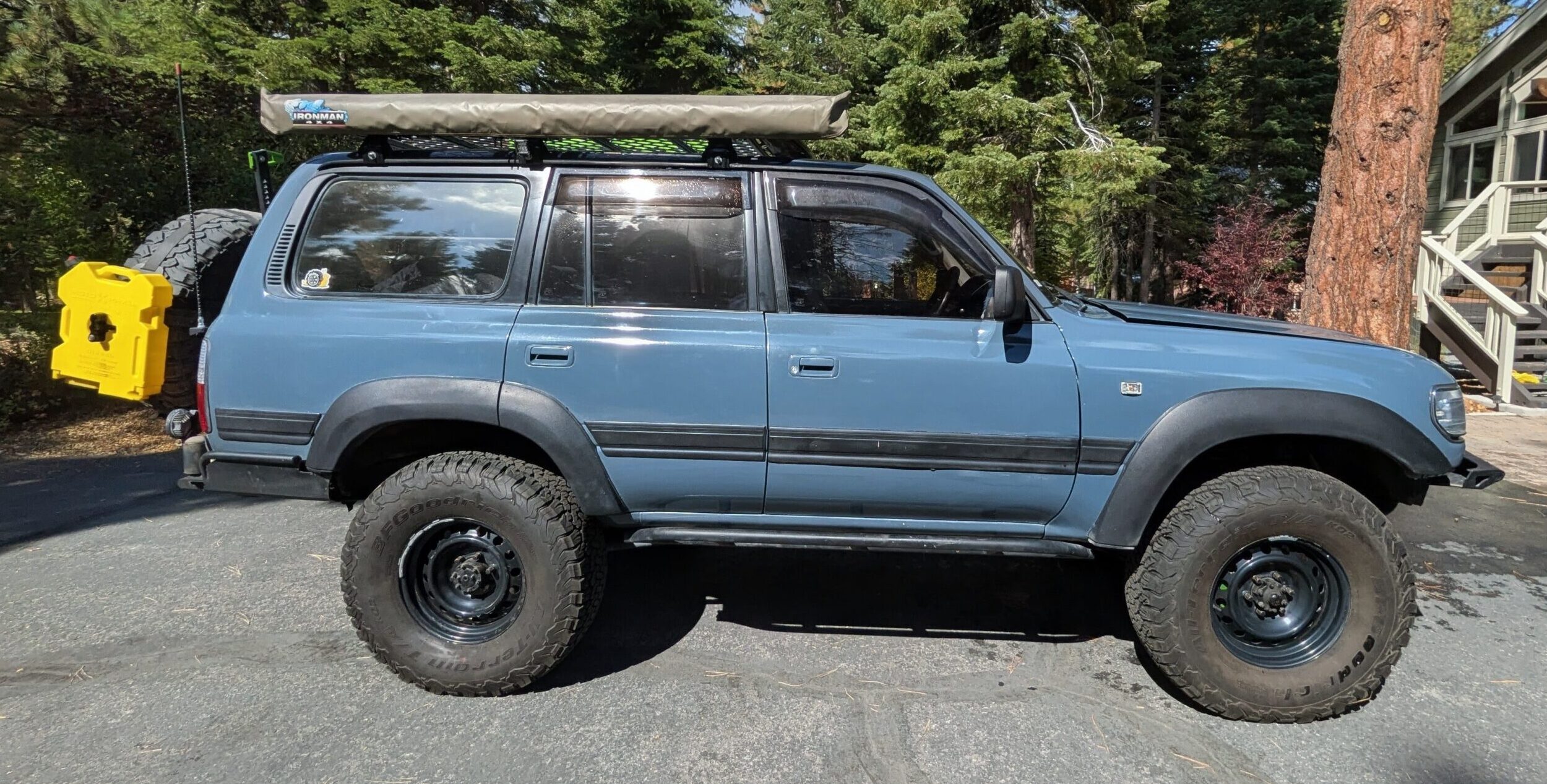 토요타 랜드 크루저 80