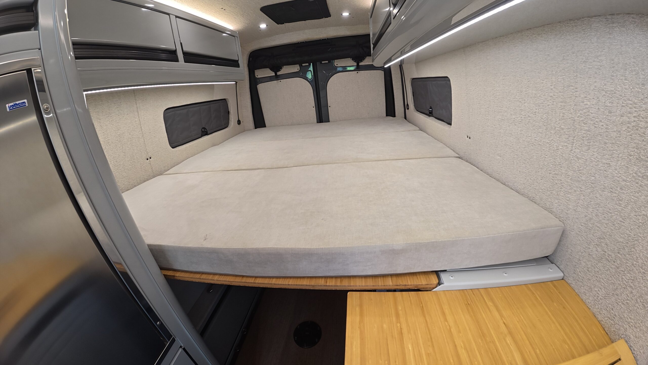 메르세데스 스프린터 4x4 육로