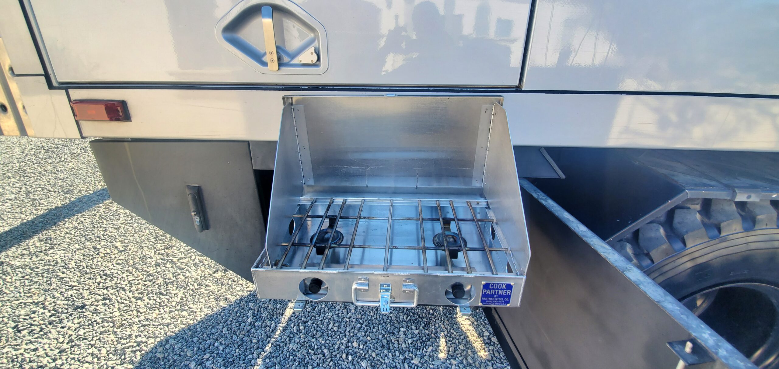 Expedition truck for sale 