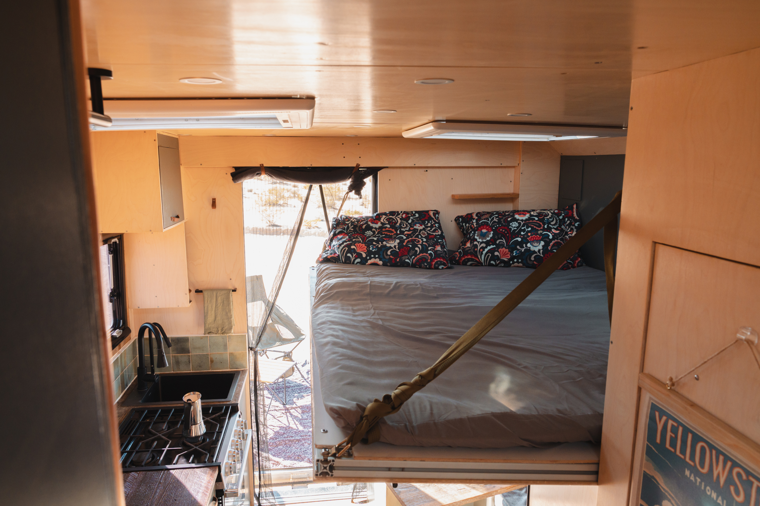 Ford expedition camper 