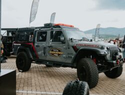 Jeep Invasion, Great Smoky Mountain Jeep Invasion at Pigeon Forge with Hankook Dynapro tire