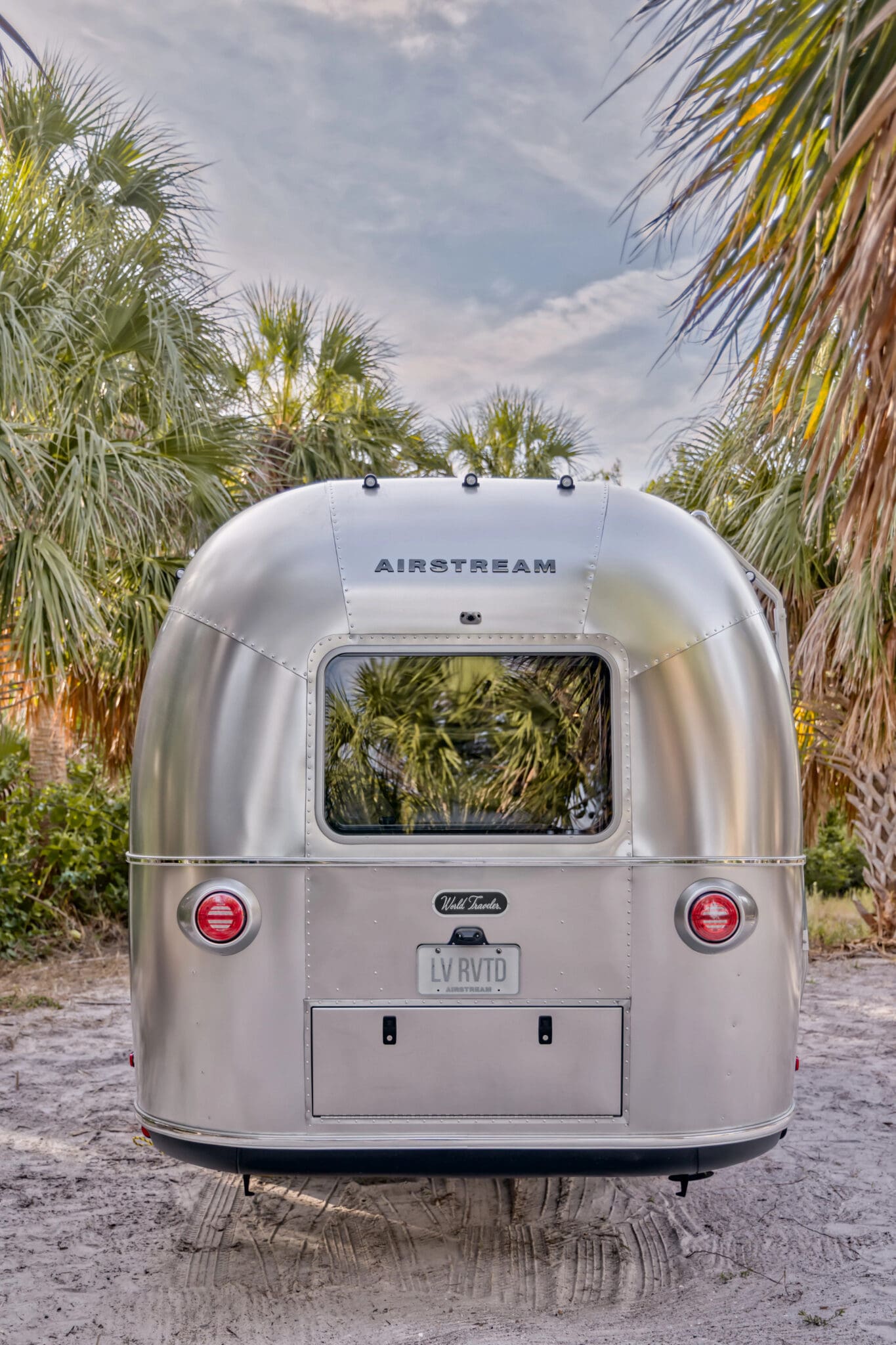 Airstream Debuts Three New Models at the Florida RV SuperShow ...