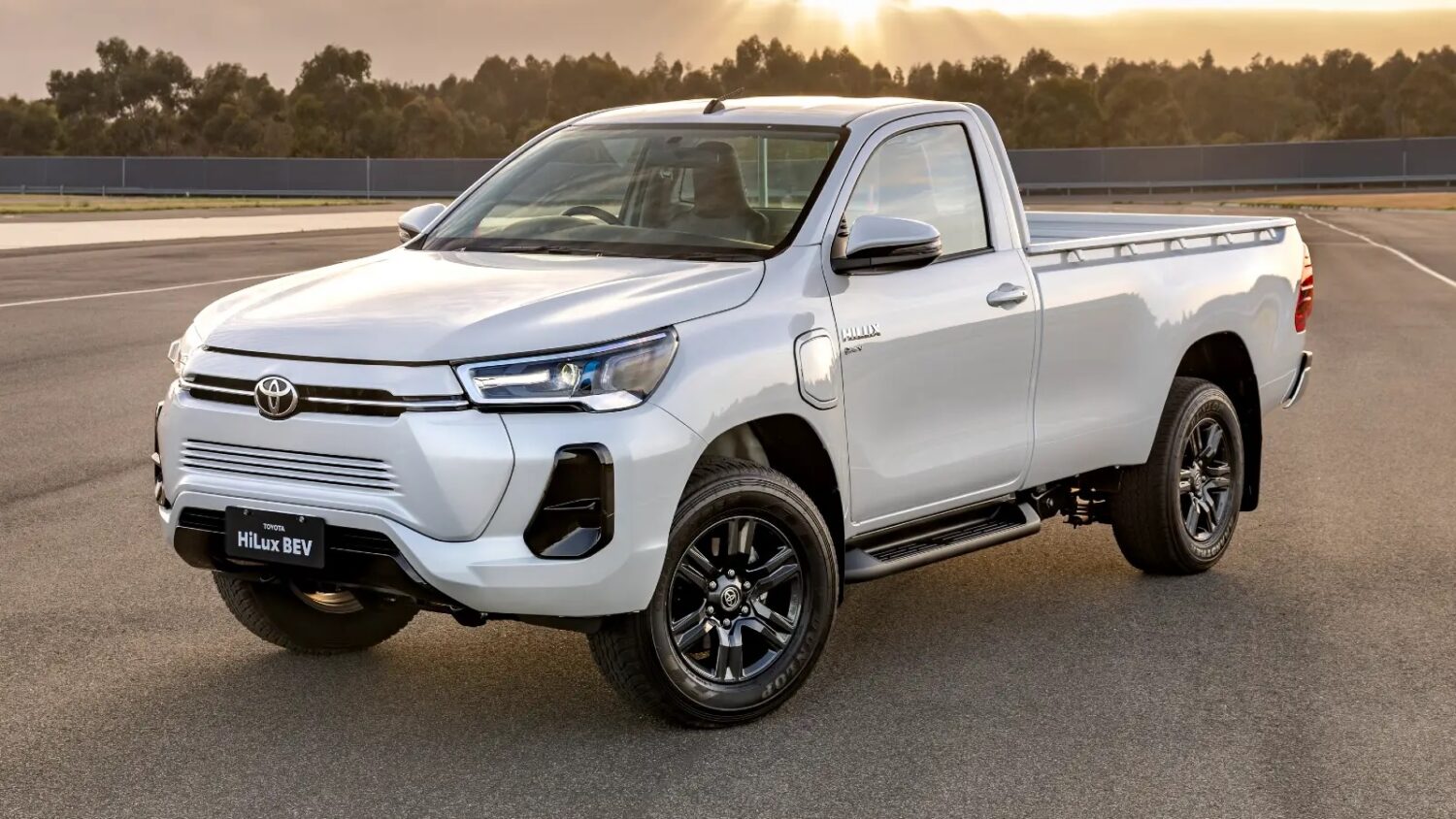 Toyota HiLux BEV Concept