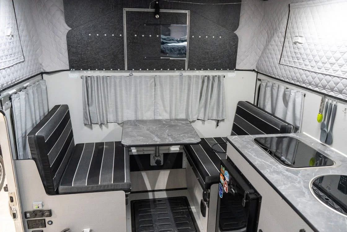 Four Wheel Campers Hawk